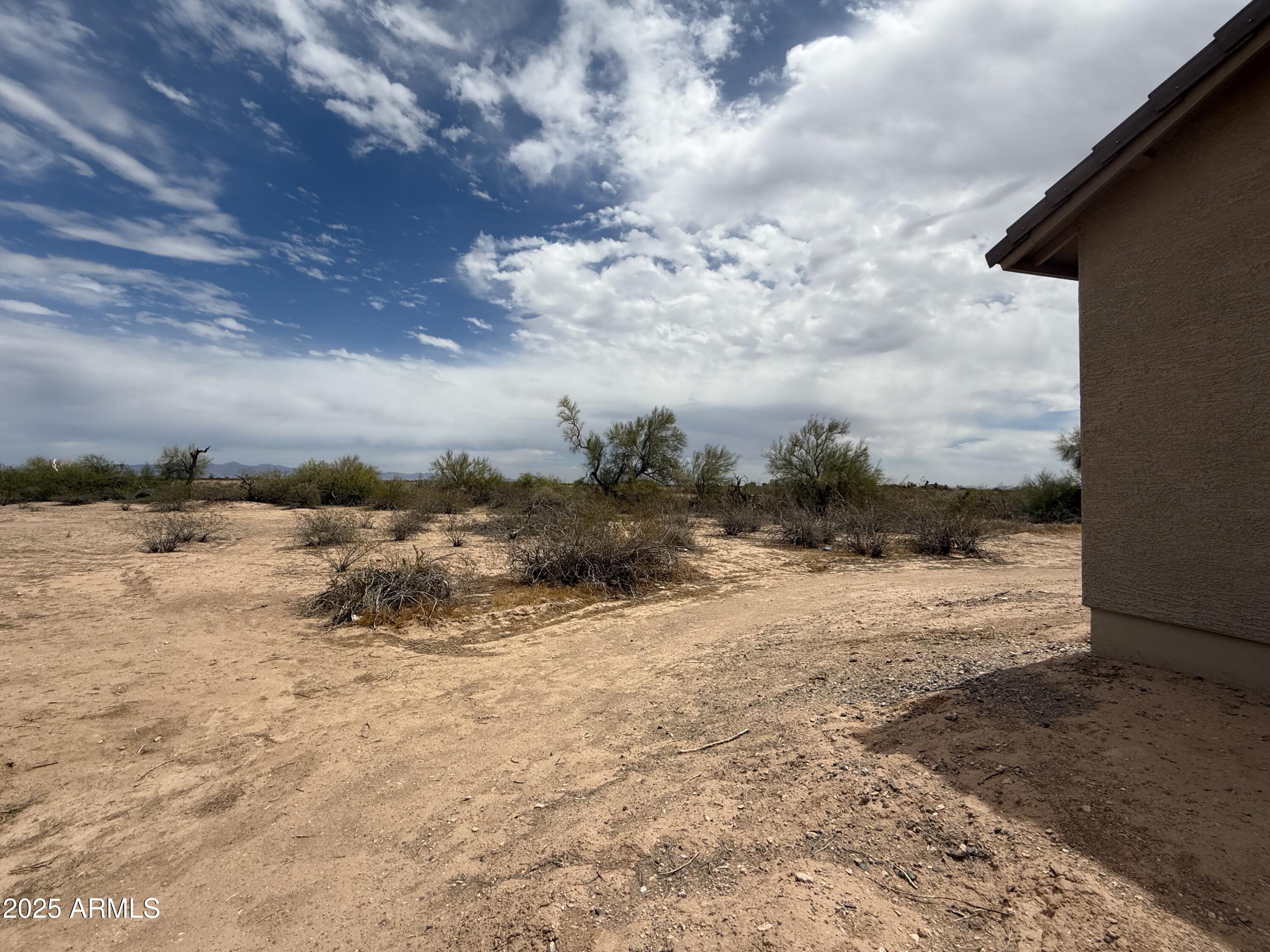 37611 W Rovey Avenue Property Photo 17