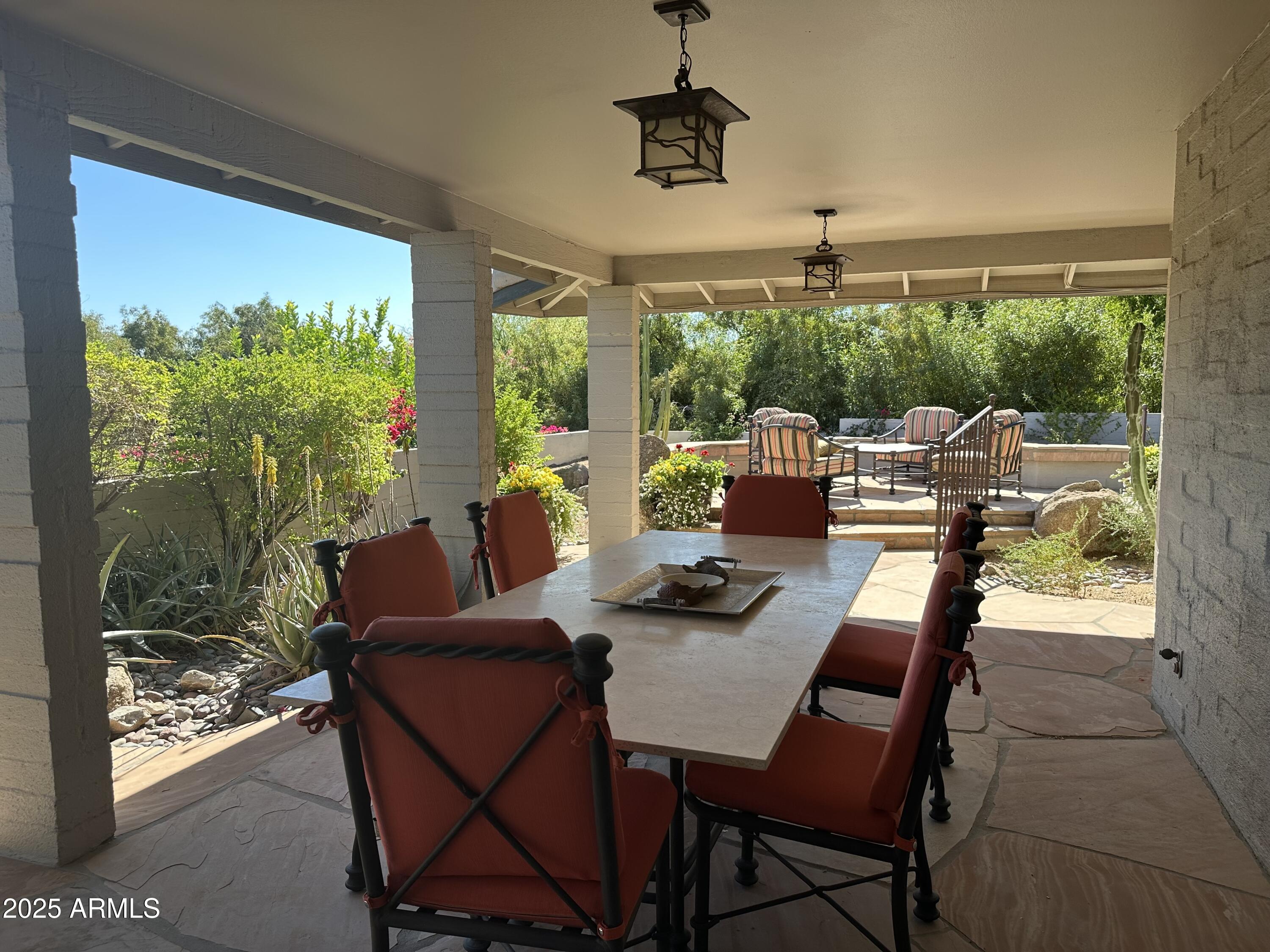 5434 E Lincoln Drive Property Photo 10