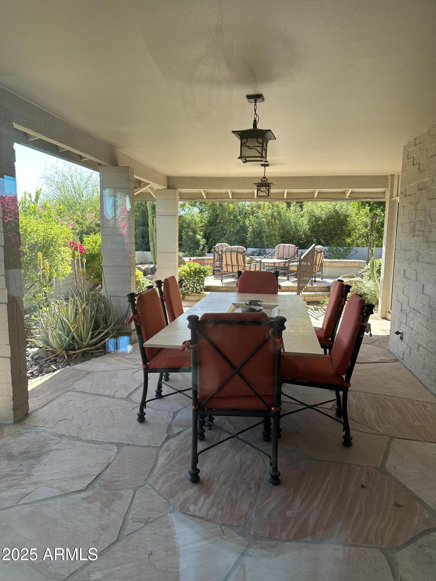5434 E Lincoln Drive Property Photo 11