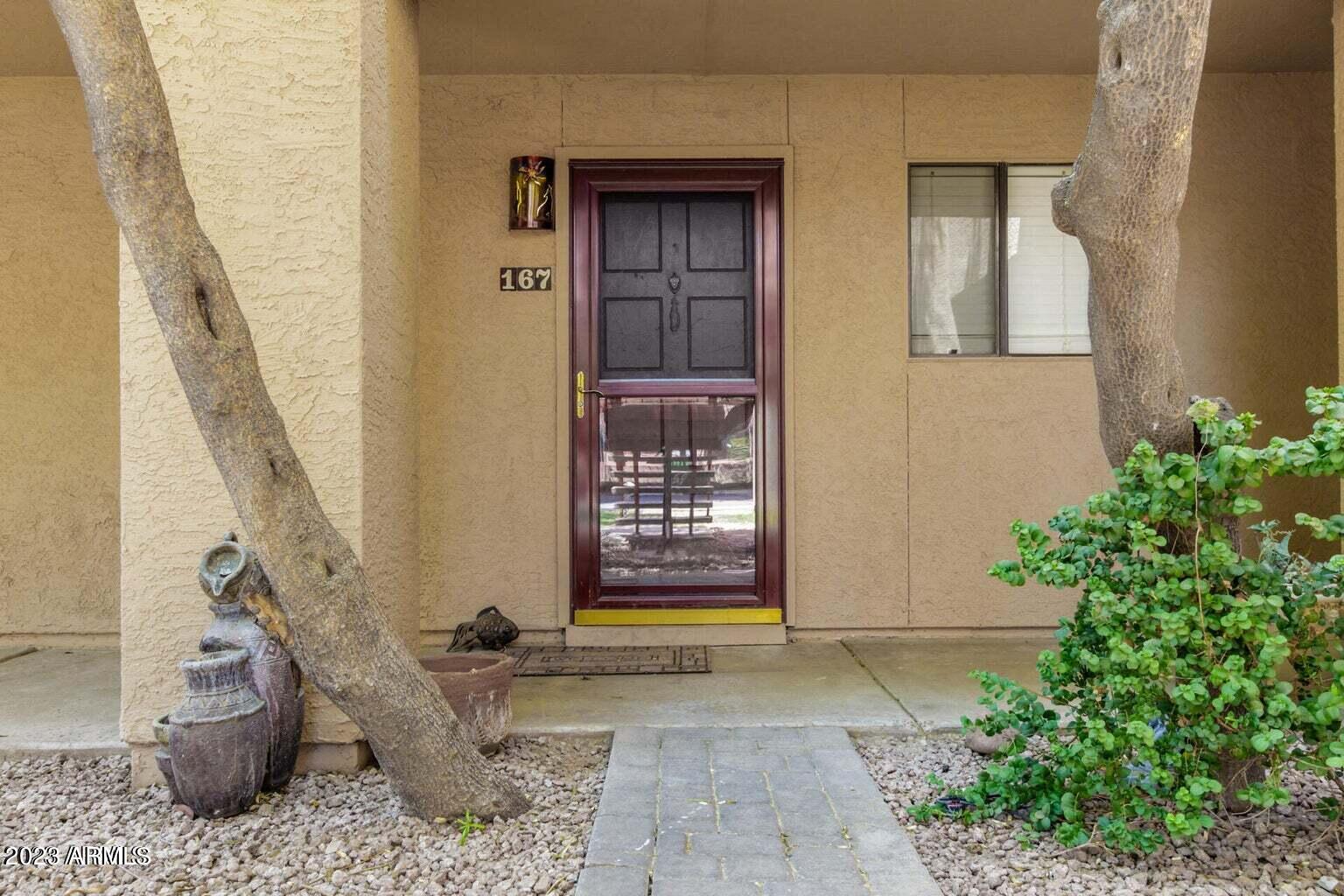 3131 W Cochise Drive Property Photo 1