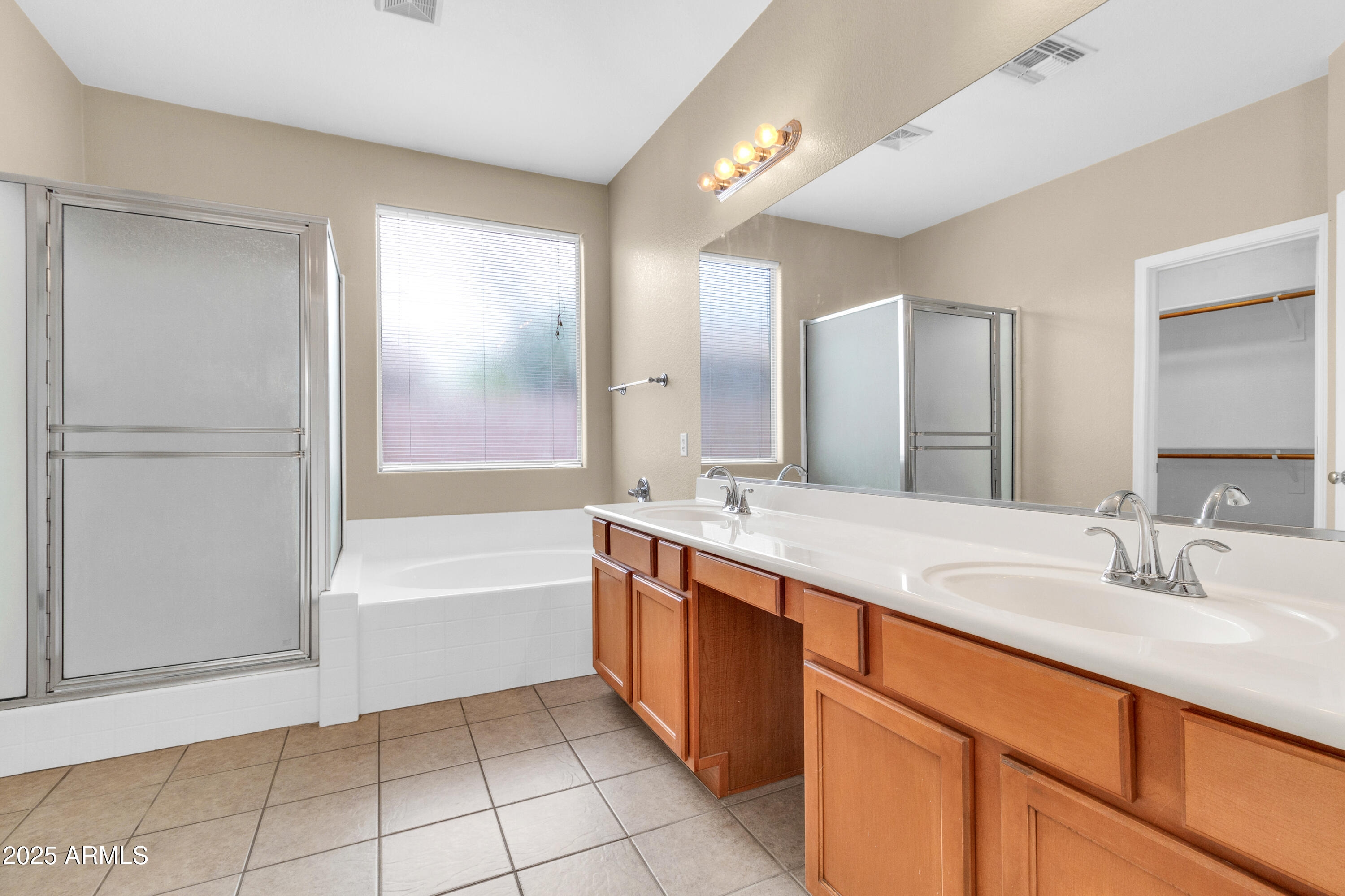 1422 E Ebony Drive Property Photo 4