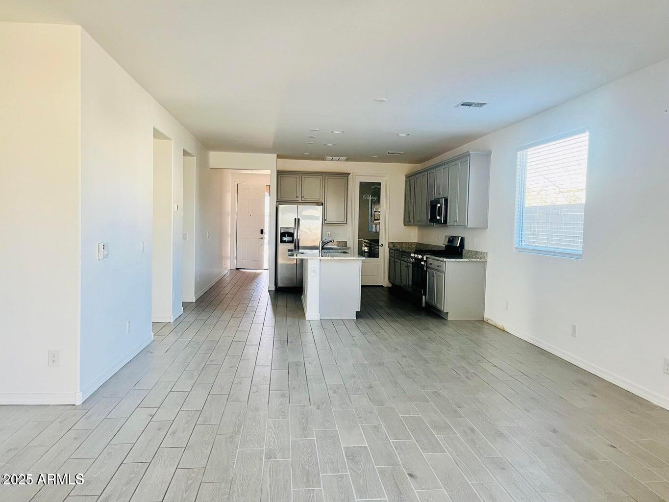 3637 S 57th Lane Property Photo 1