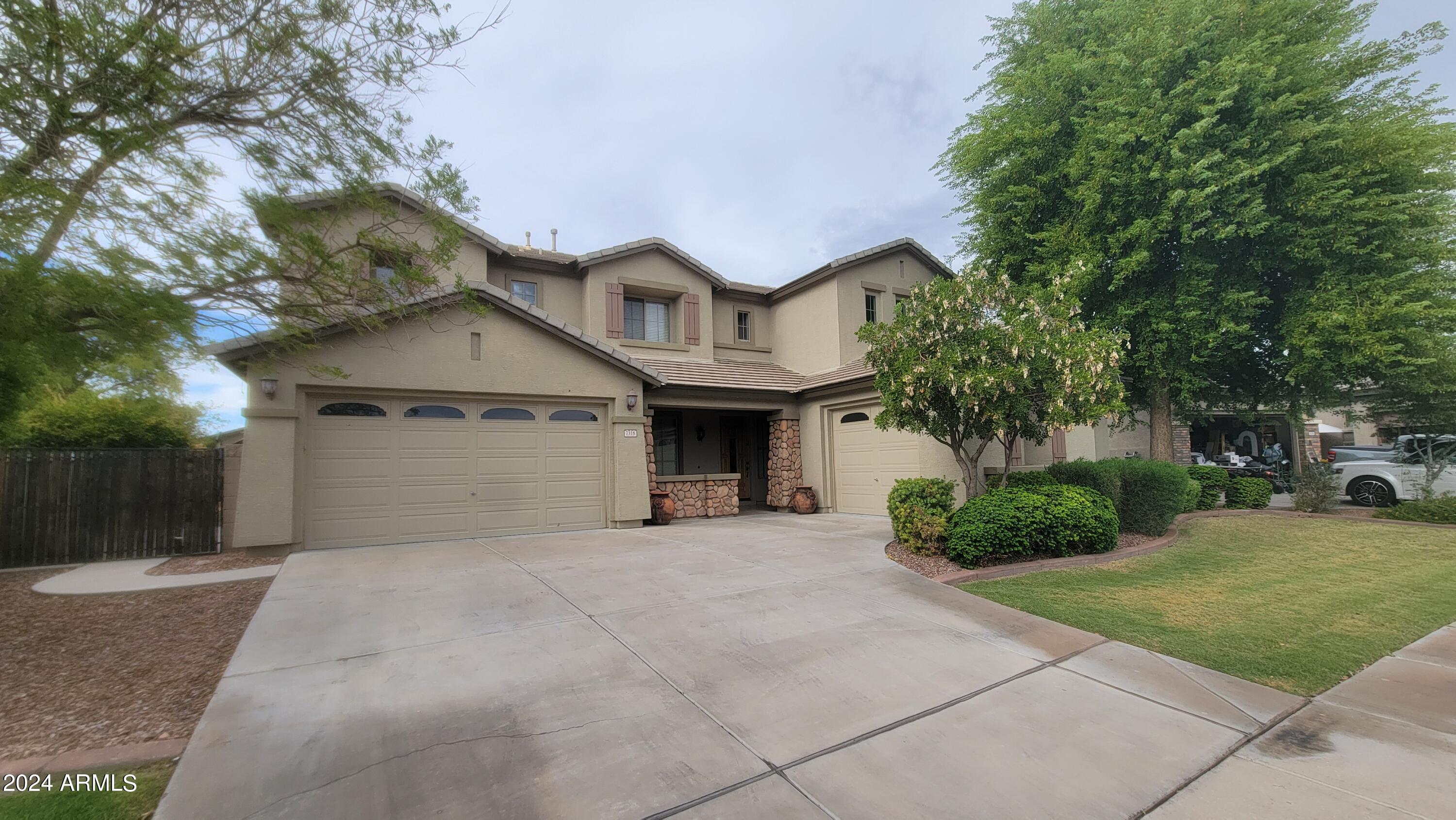 7318 N Kirsten Avenue Property Photo 1