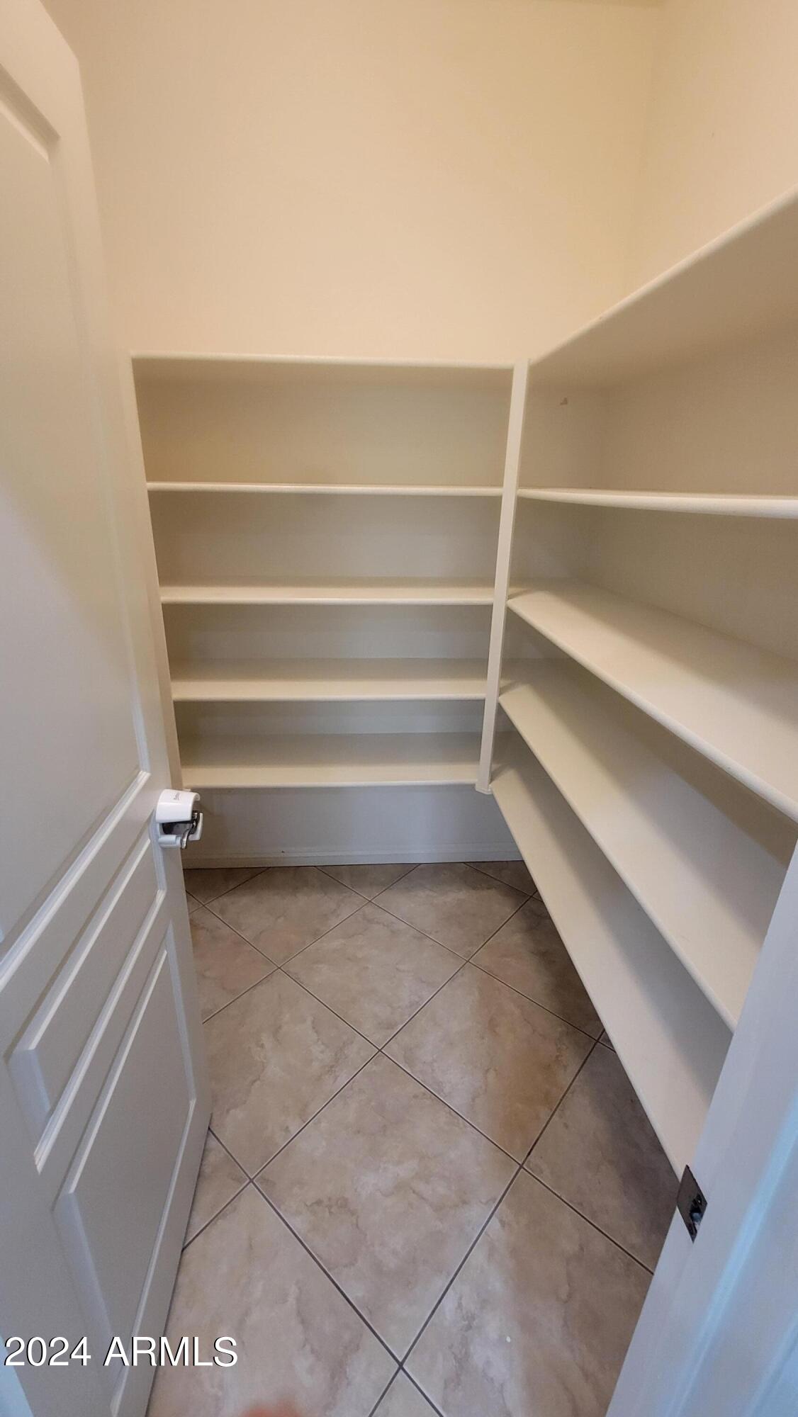 7318 N Kirsten Avenue Property Photo 18