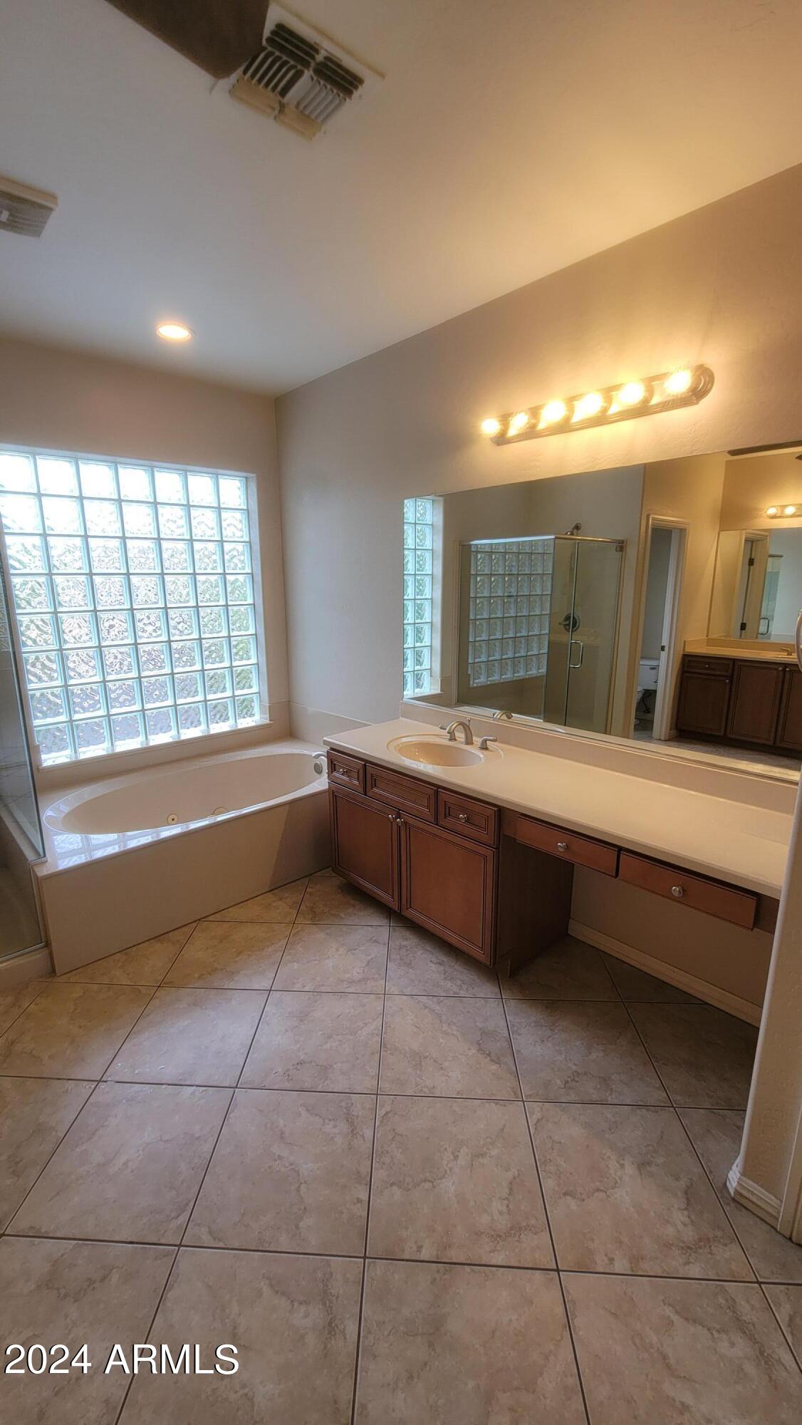 7318 N Kirsten Avenue Property Photo 27