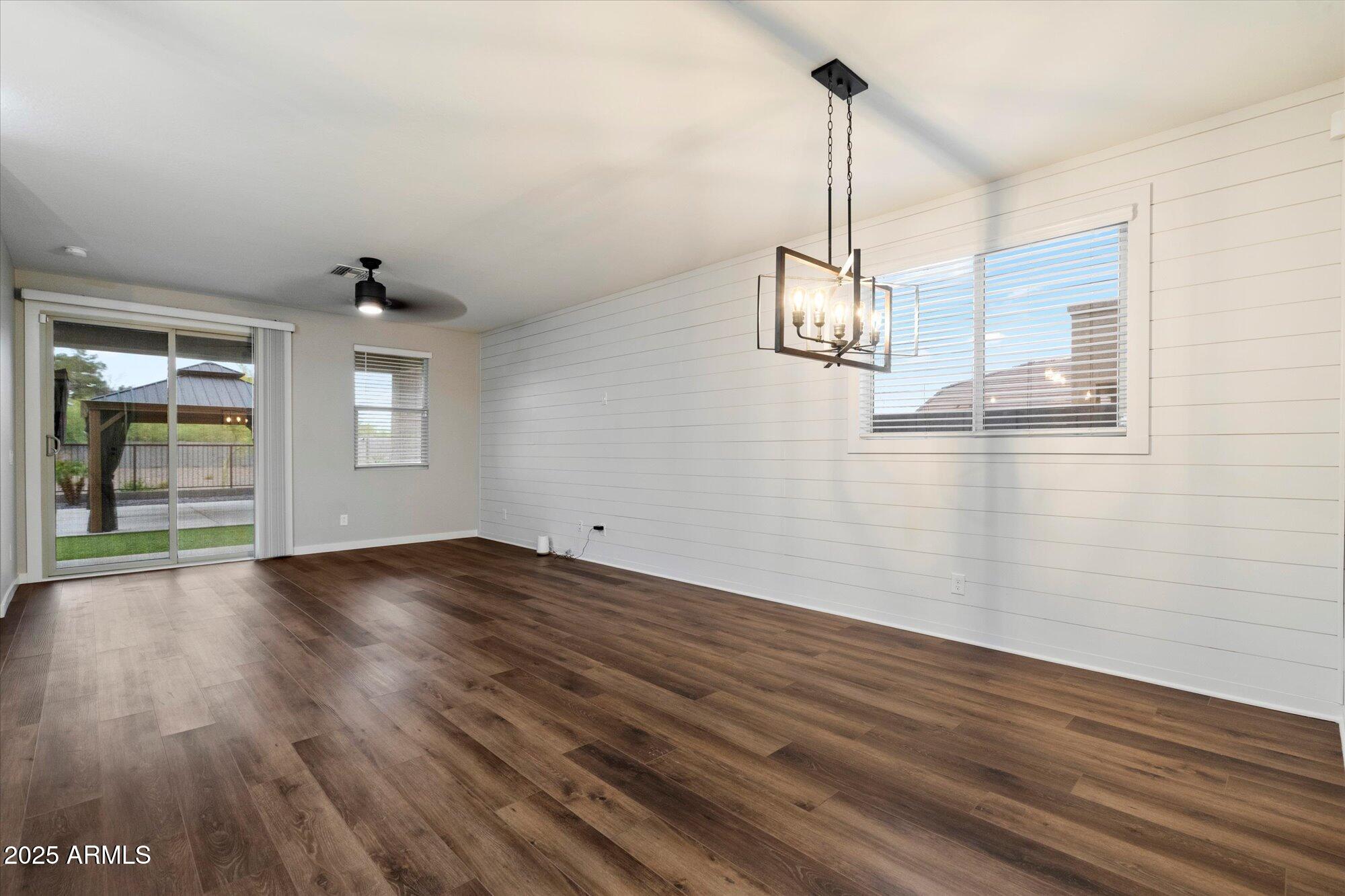 17618 W Paraiso Drive Property Photo 11