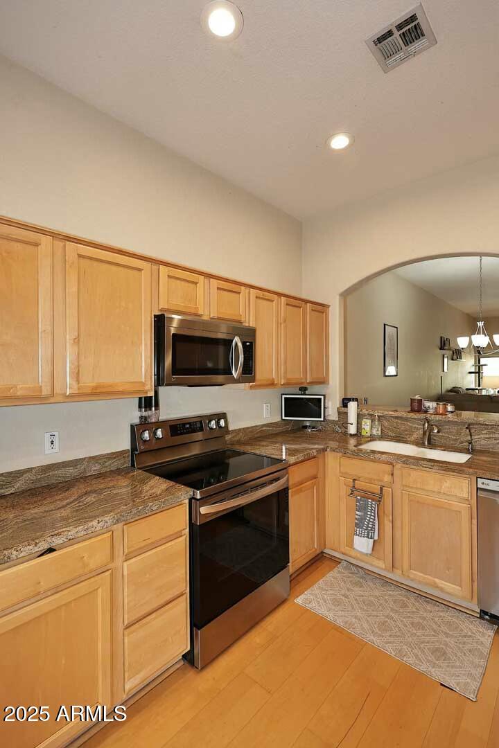 4533 N 22nd Street Property Photo 9