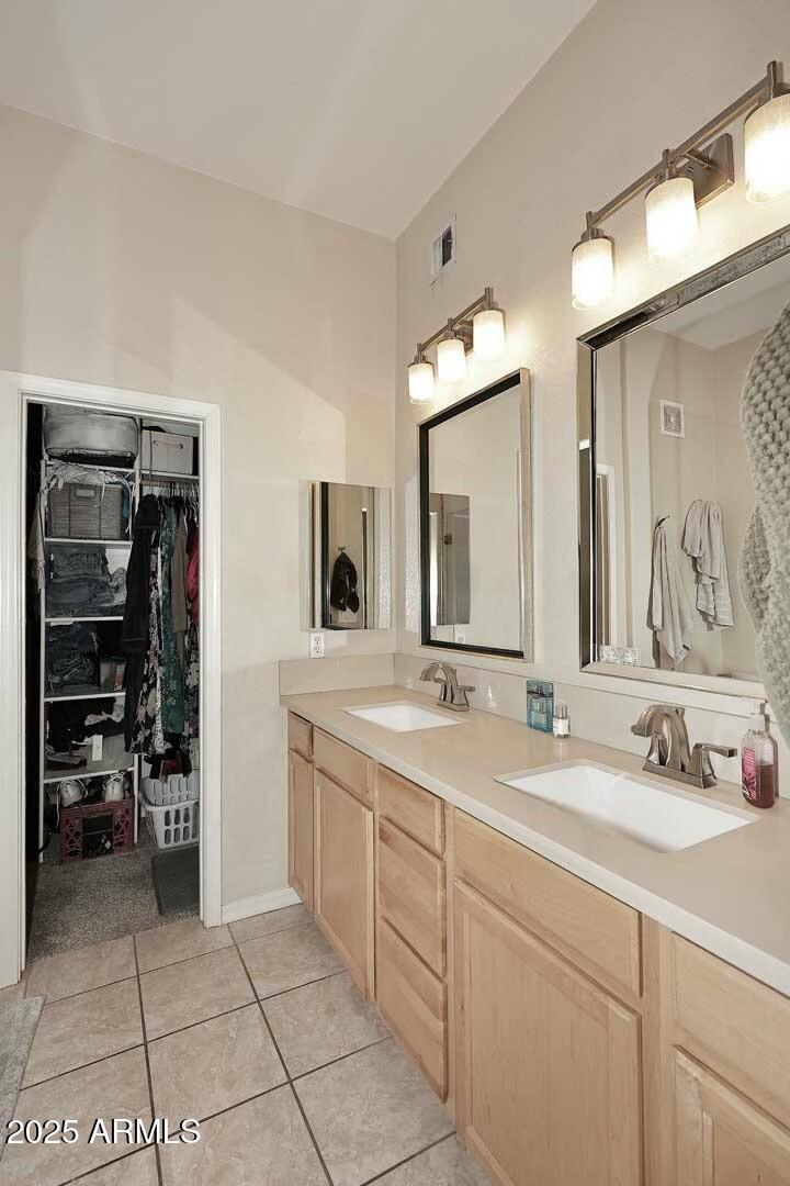 4533 N 22nd Street Property Photo 21