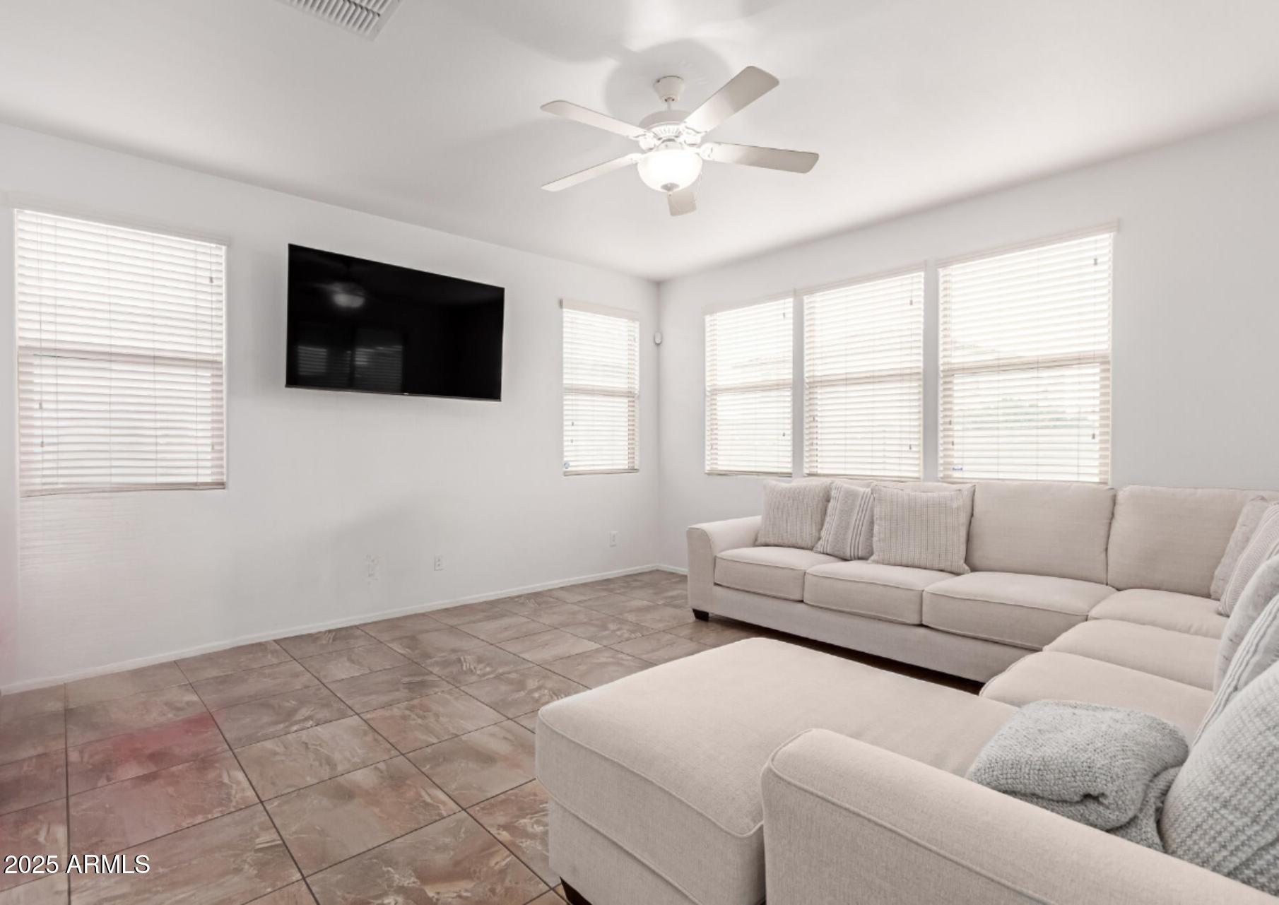 16789 W Moreland Street Property Photo 3