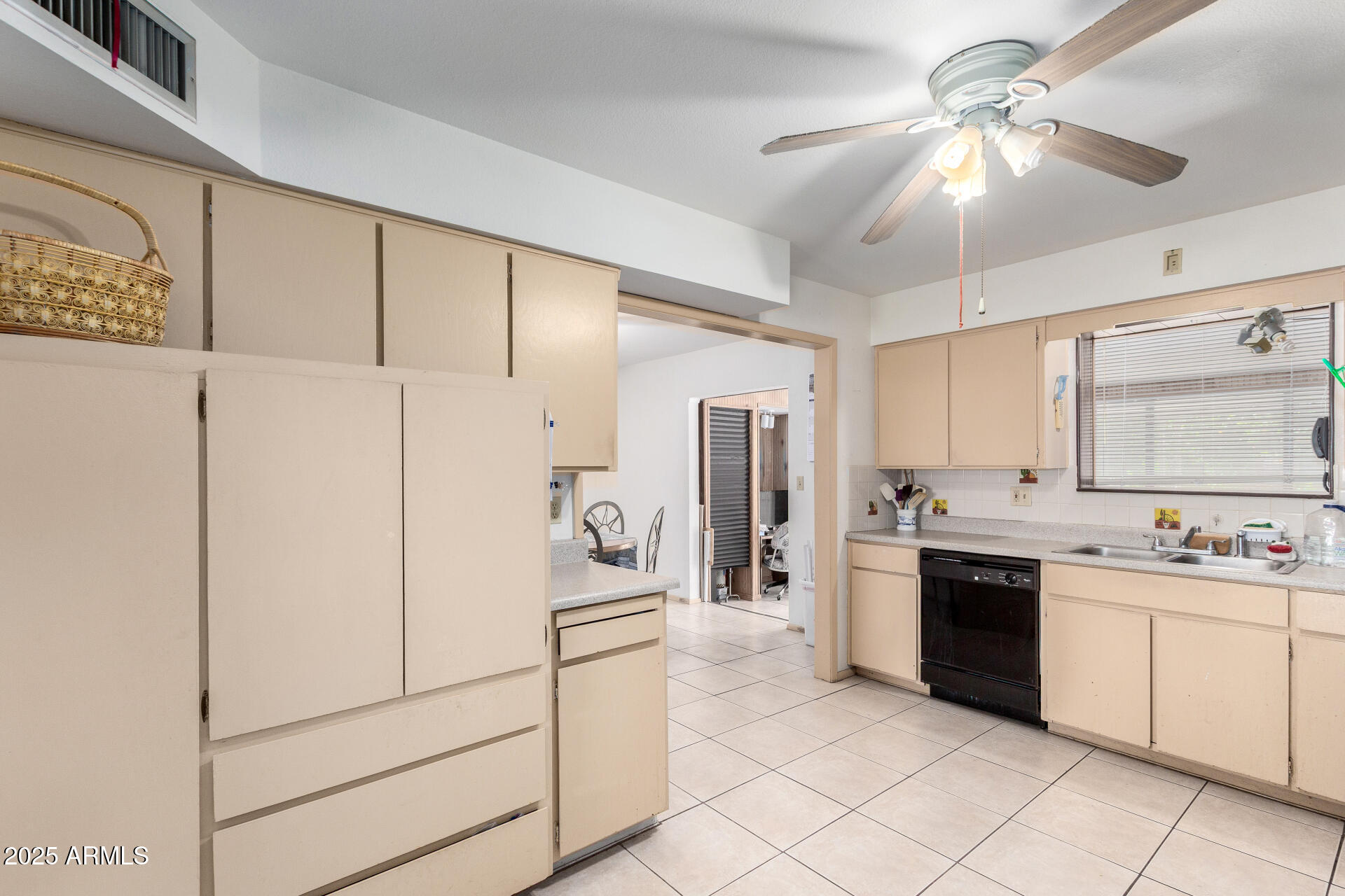 5921 E Boston Street Property Photo 12