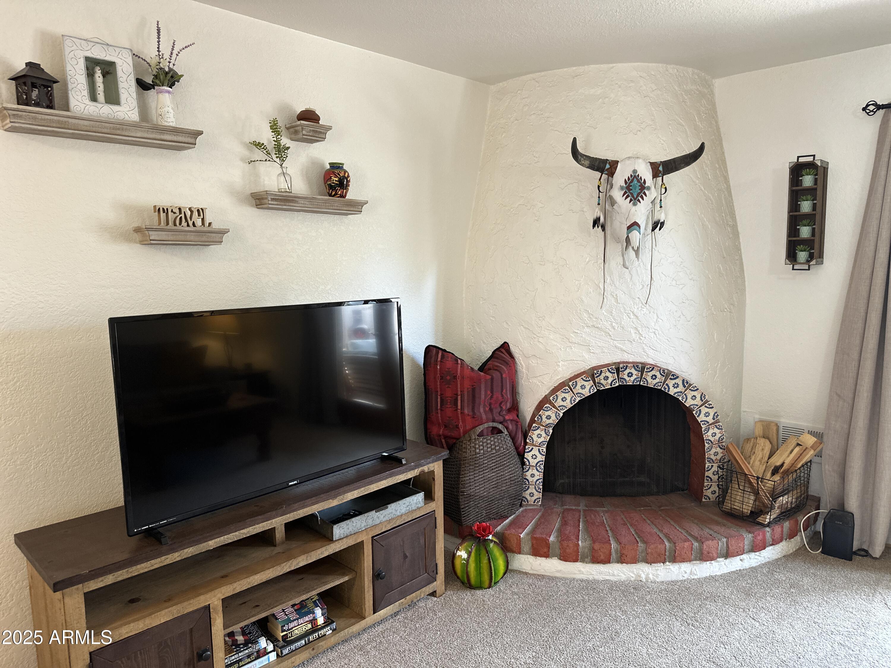 1105 E Beryl Avenue Property Photo 8