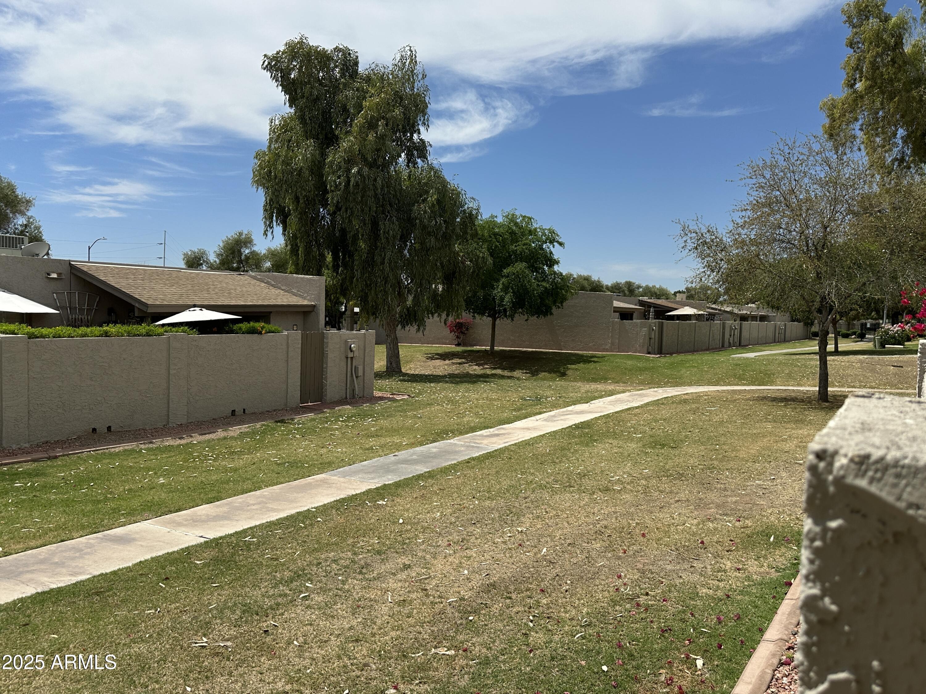 1105 E Beryl Avenue Property Photo 28