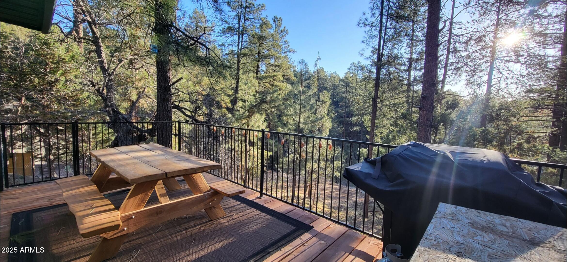 3515 E Sheldon Road Property Photo 4