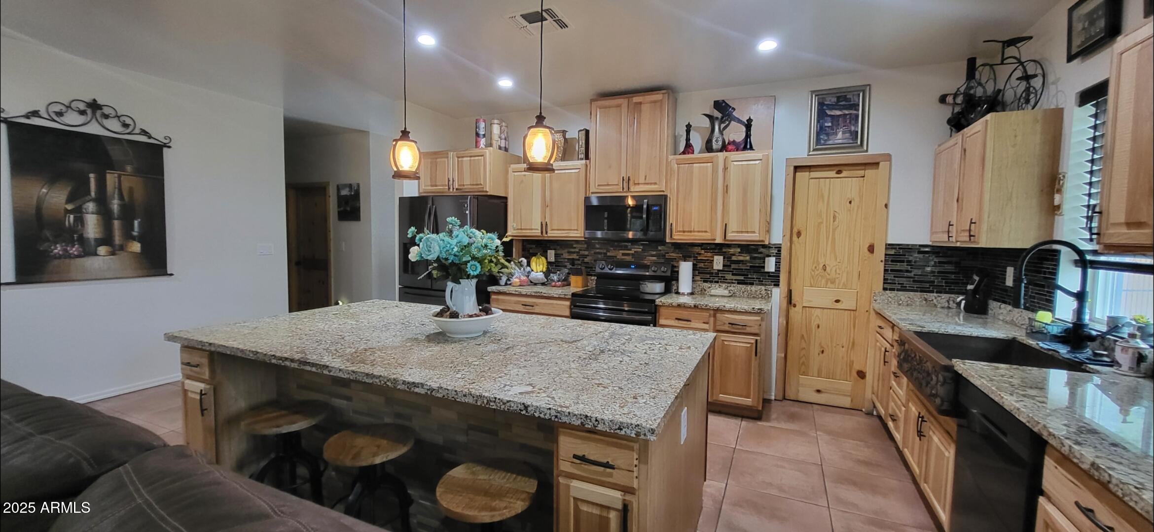 3515 E Sheldon Road Property Photo 18