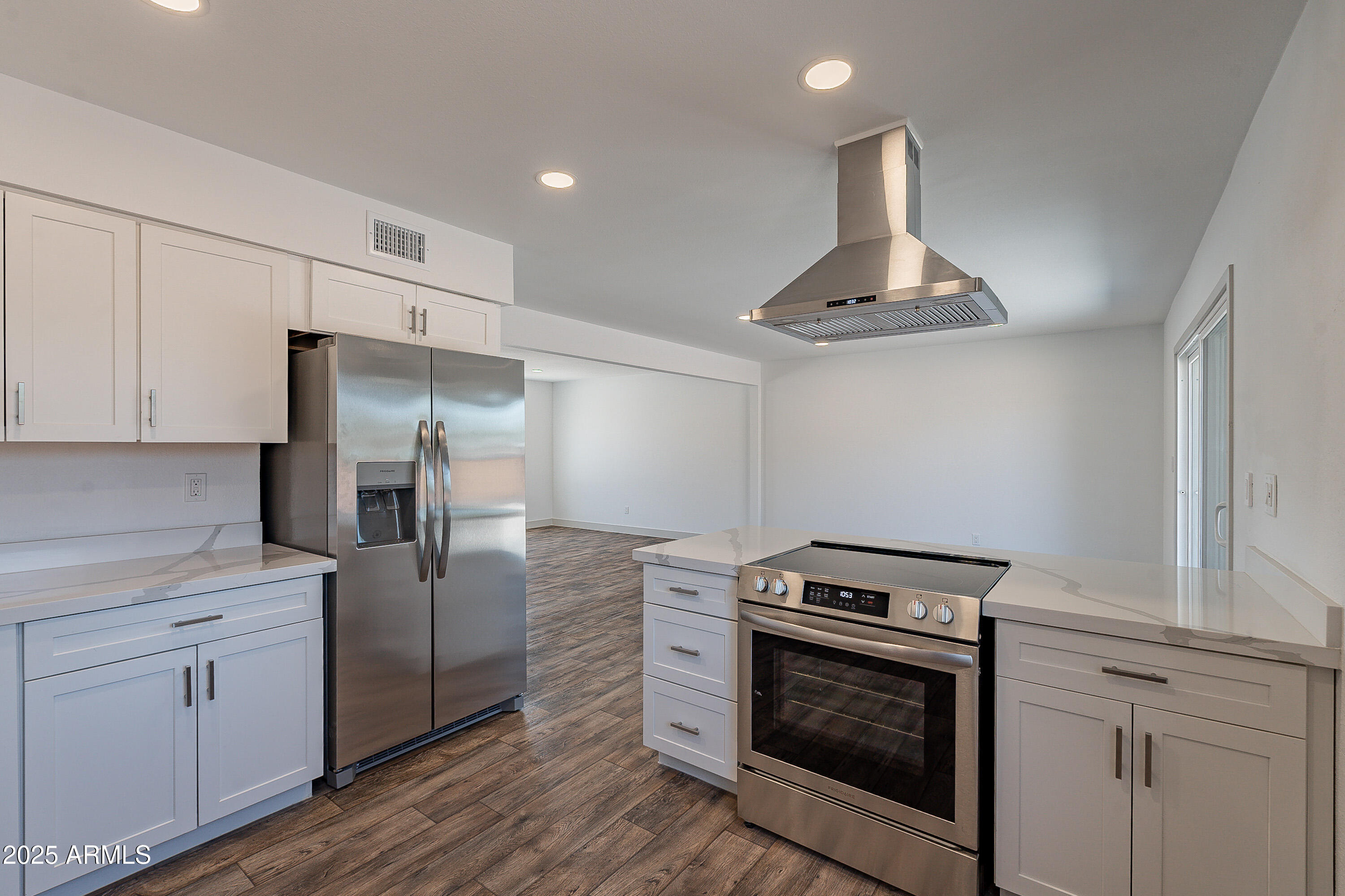 102 E Santa Cruz Drive Property Photo 19