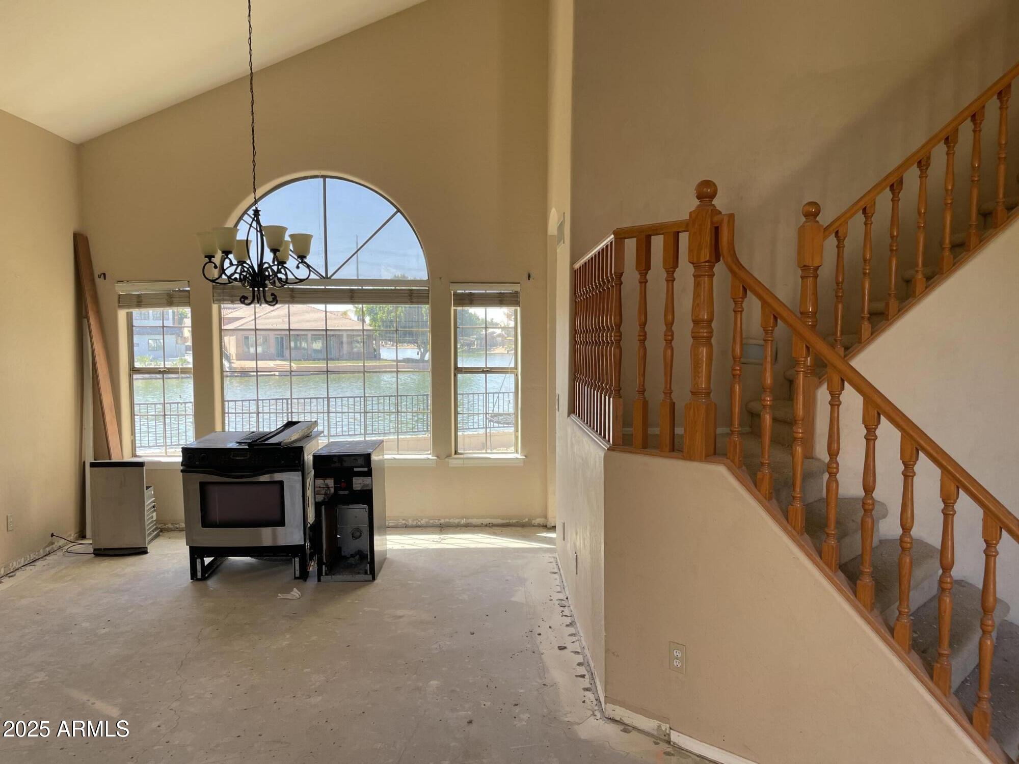 1414 N Palmsprings Drive Property Photo 2