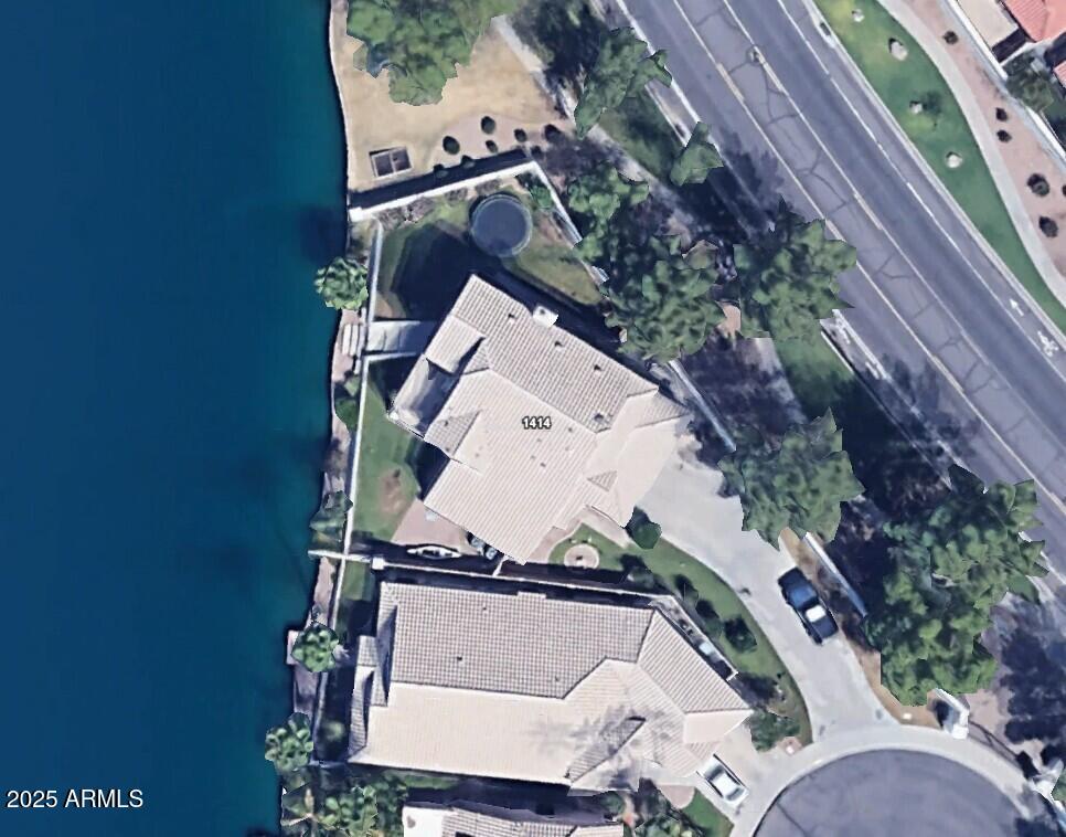 1414 N Palmsprings Drive Property Photo 12