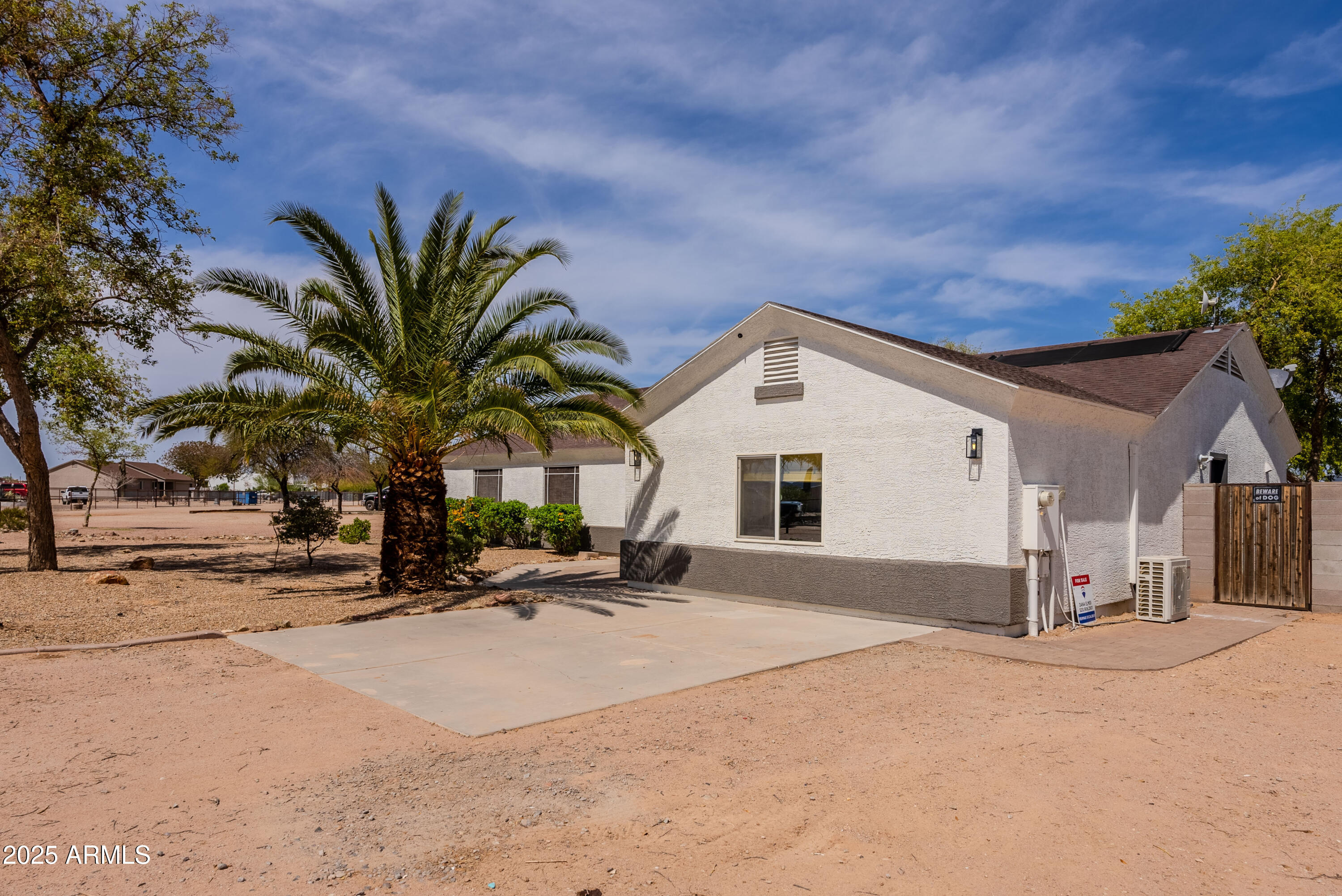 28061 N Holly Road Property Photo 8