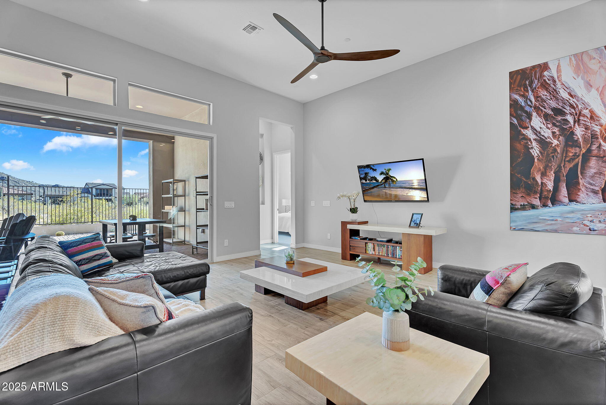 38500 N School House Road Property Photo 14