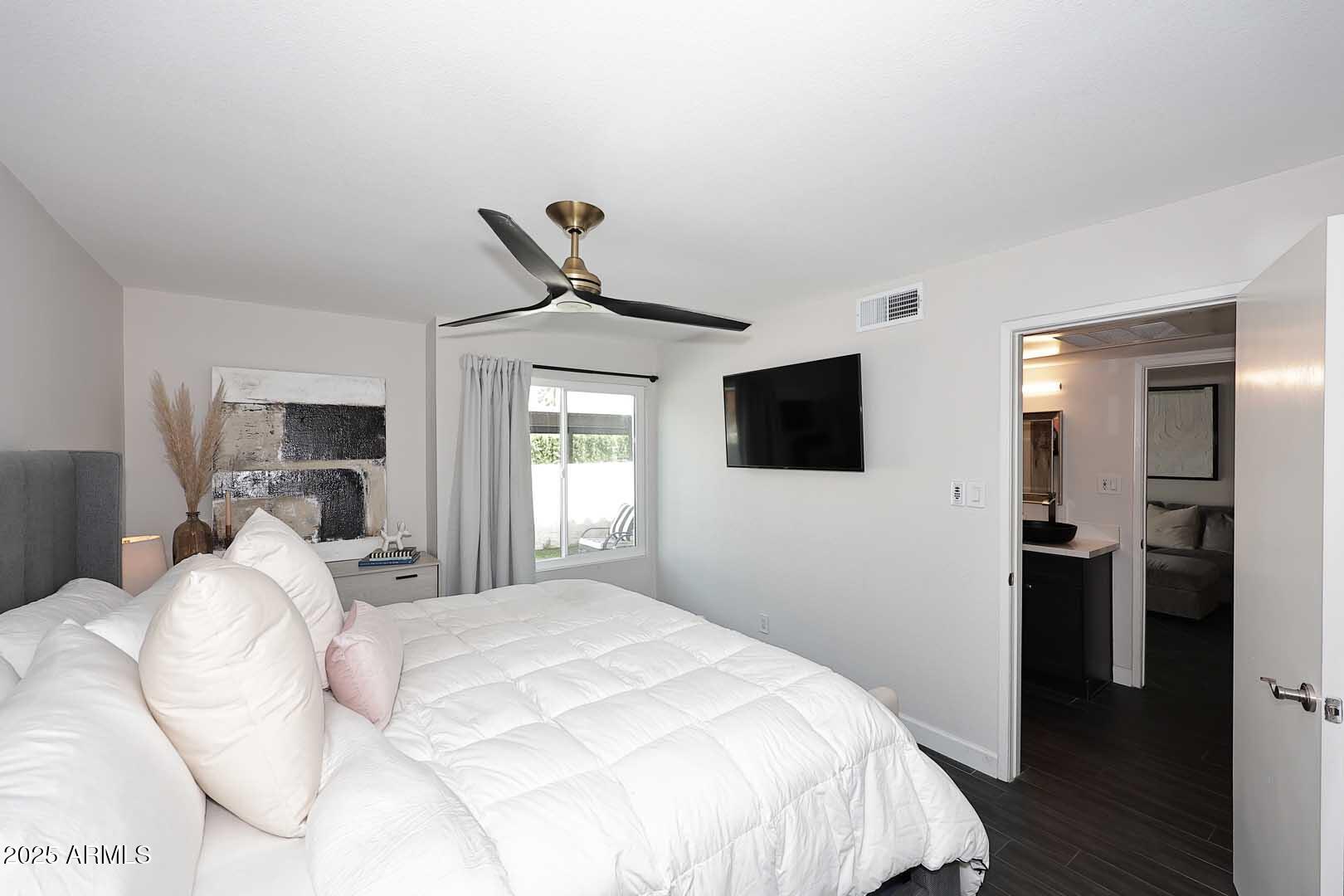 7350 N Via Paseo Del Sur Property Photo 15