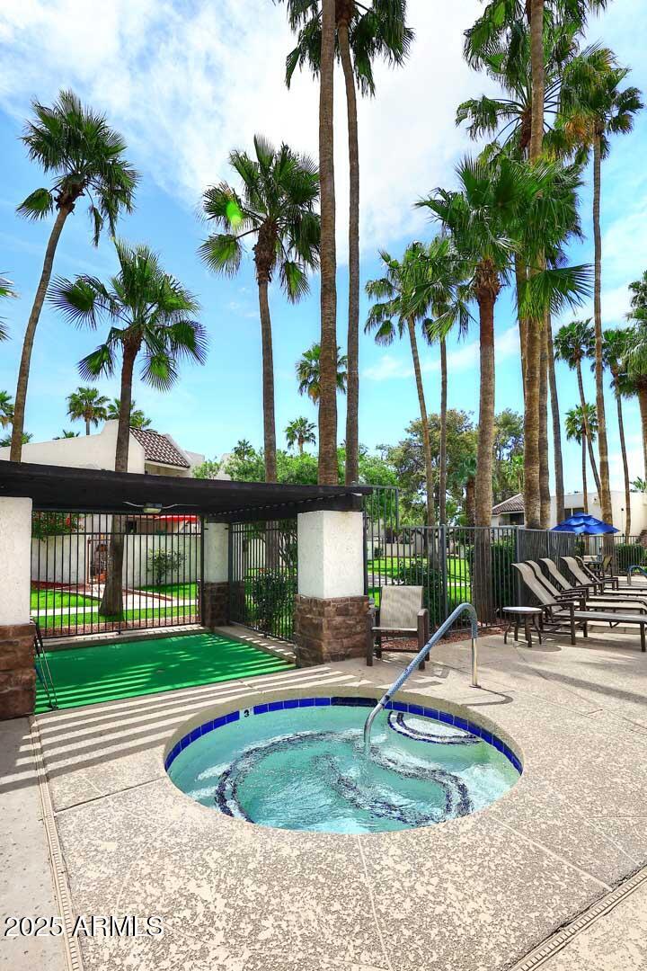7350 N Via Paseo Del Sur Property Photo 27