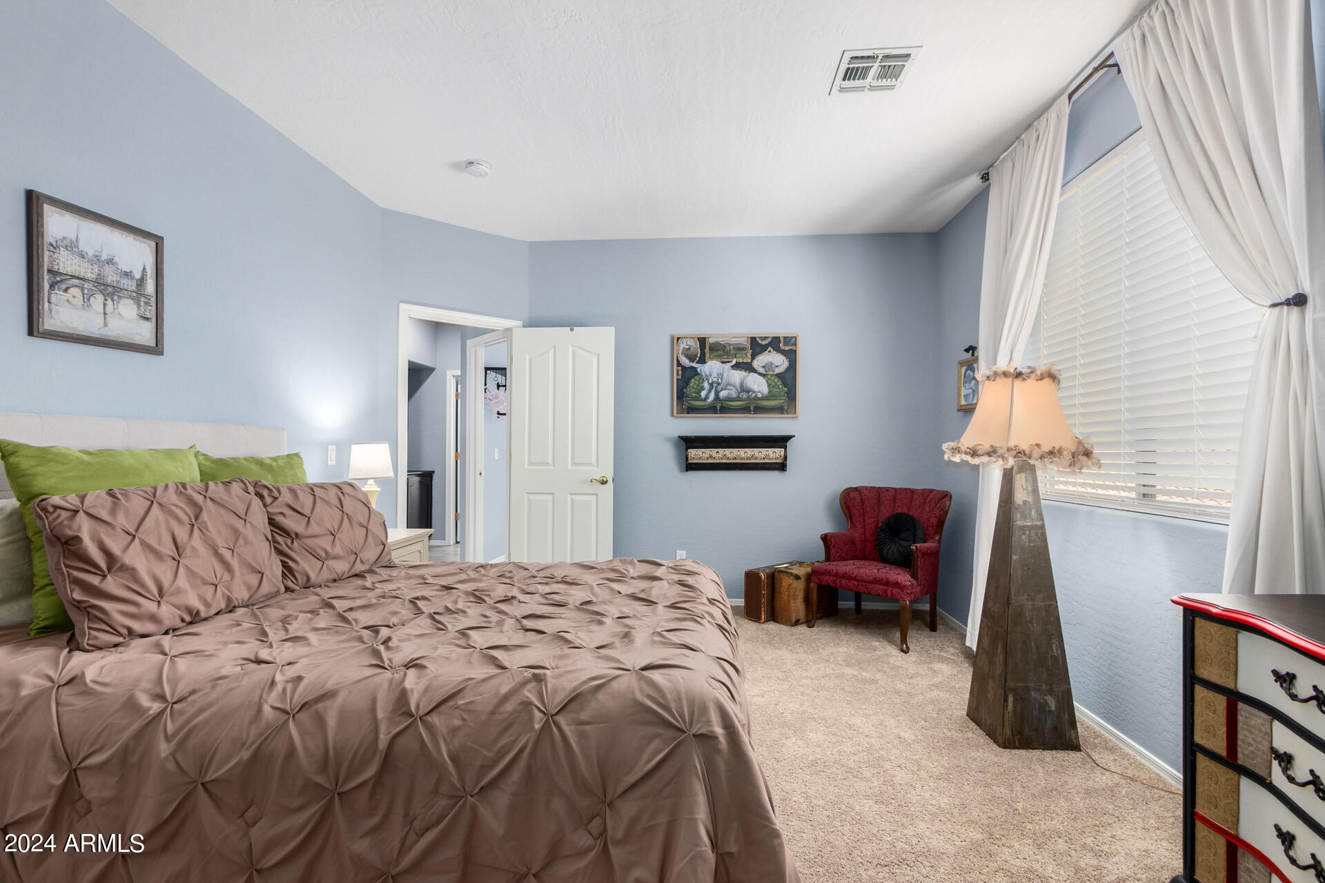 3025 W Sentinel Rock Road Property Photo 33