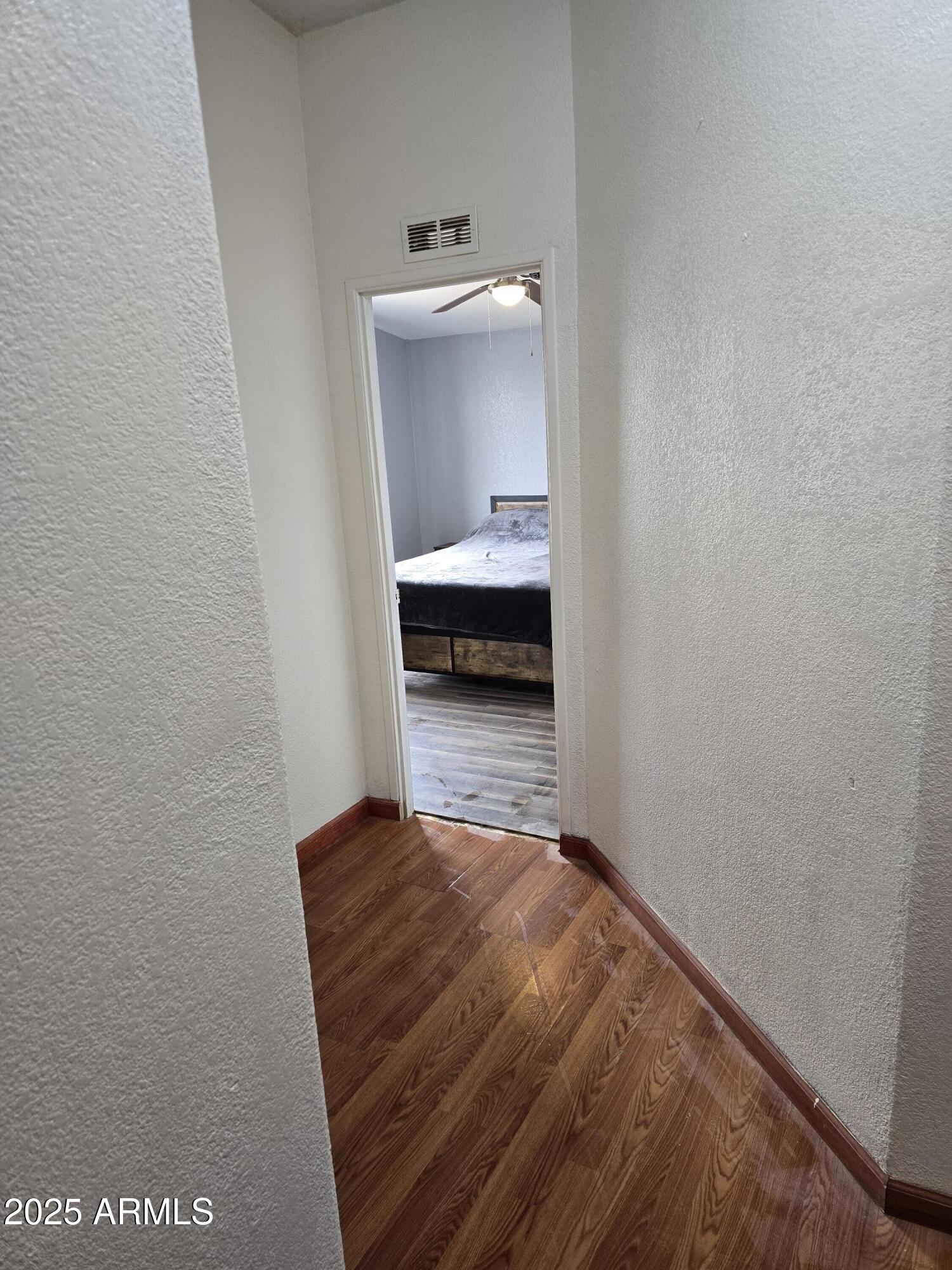 19111 W Clarendon Avenue Property Photo 15