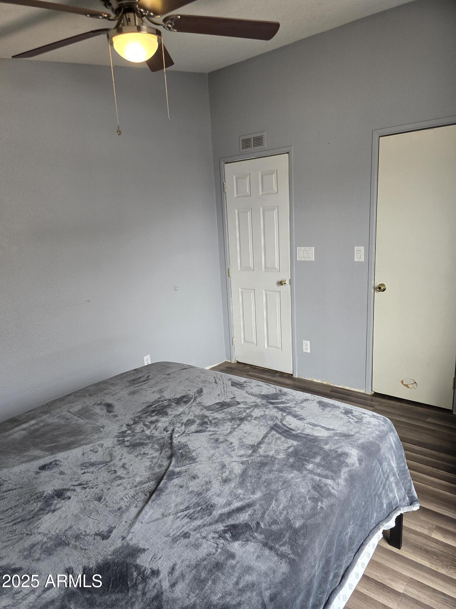 19111 W Clarendon Avenue Property Photo 26