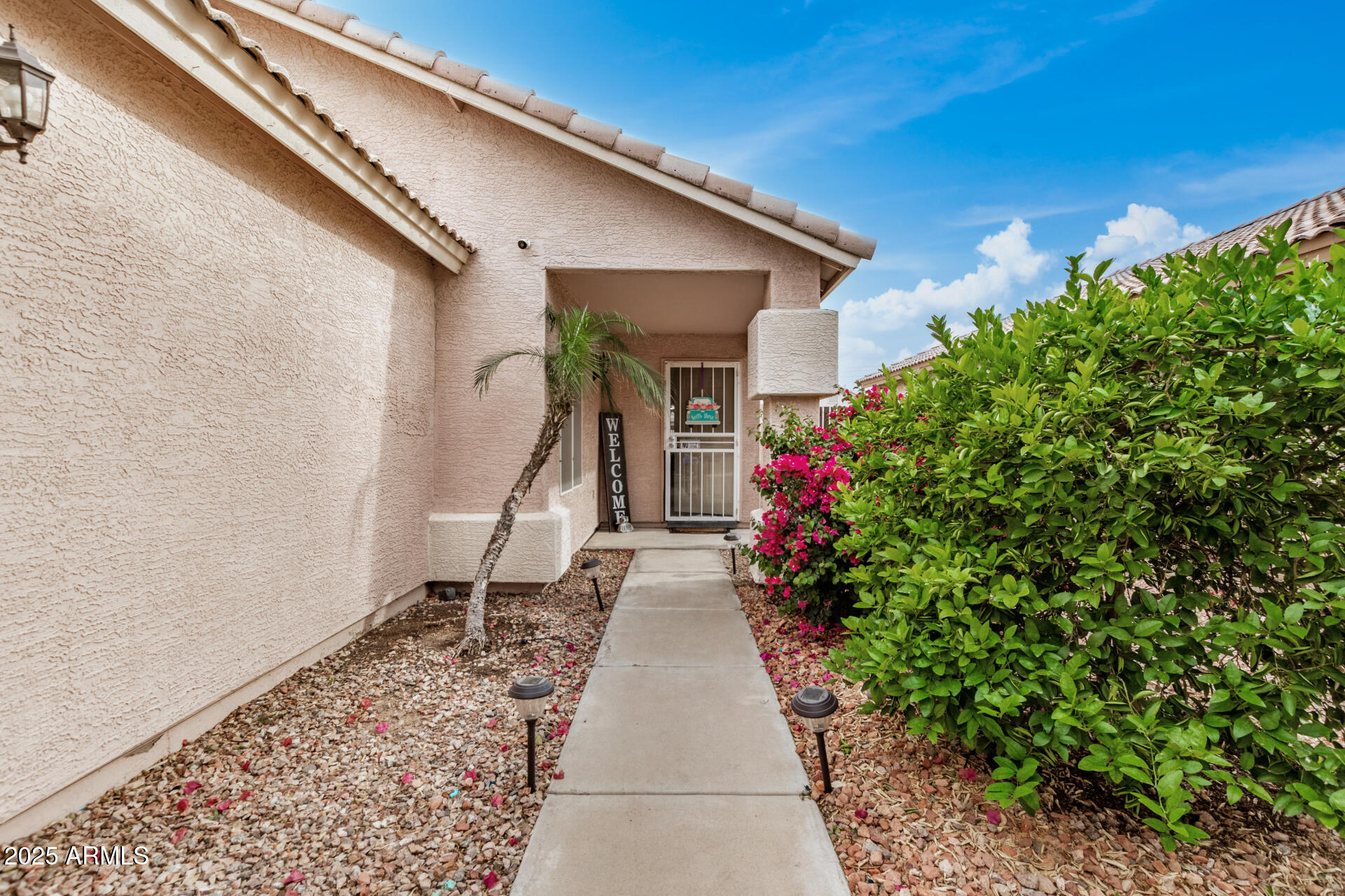 10407 W Reade Avenue Property Photo 7