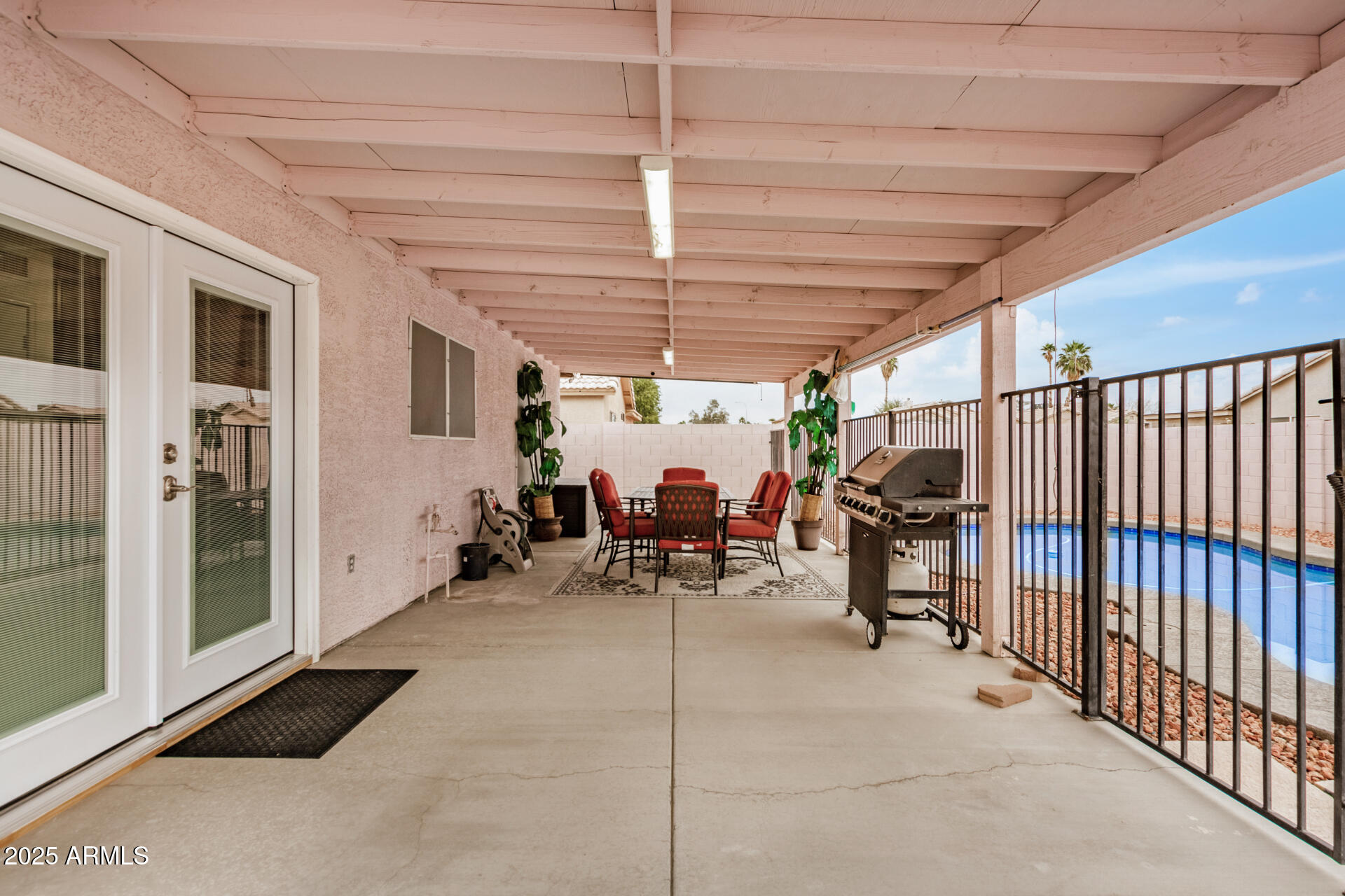 10407 W Reade Avenue Property Photo 25