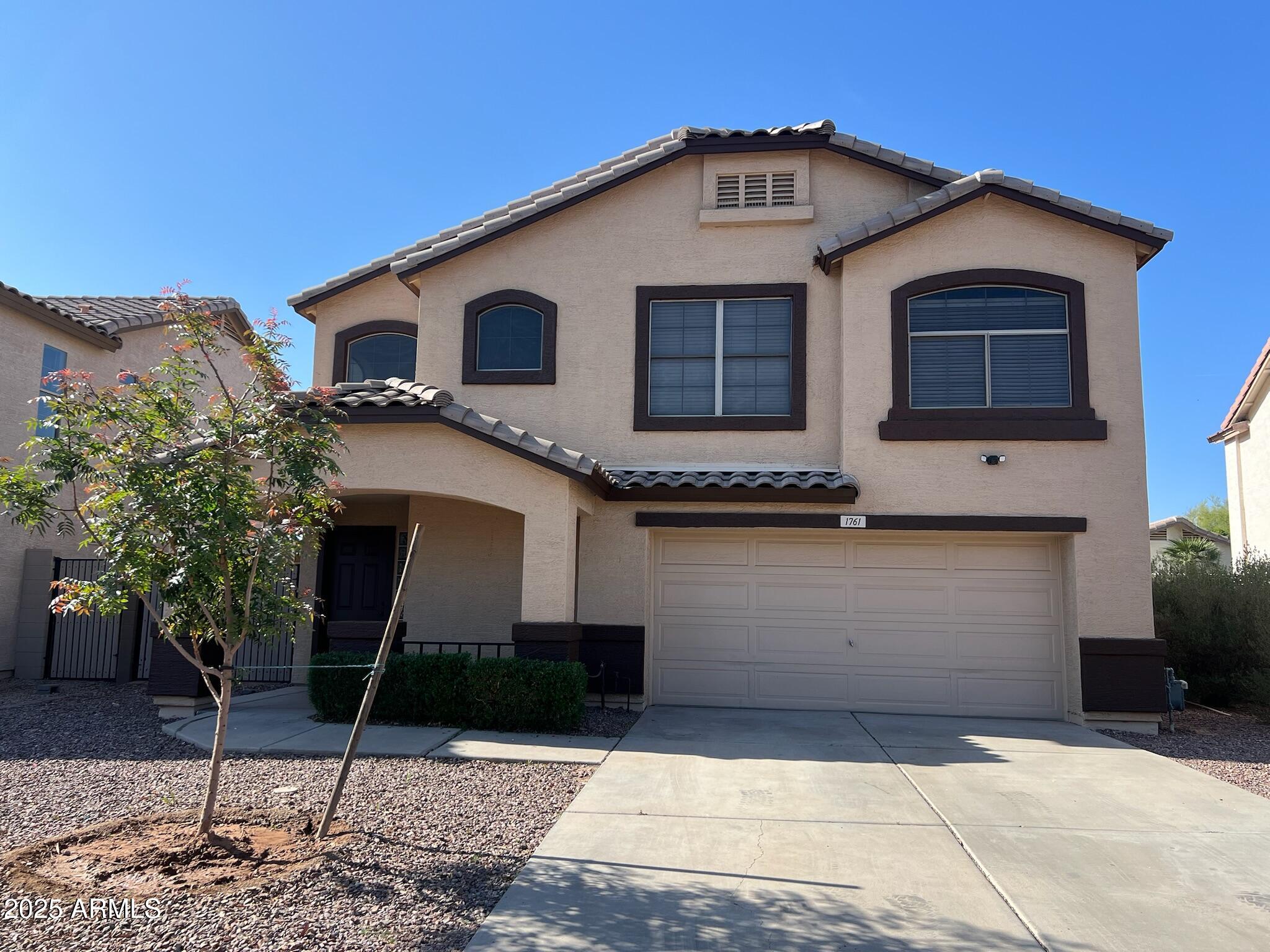 1761 E Del Rio Street Property Photo