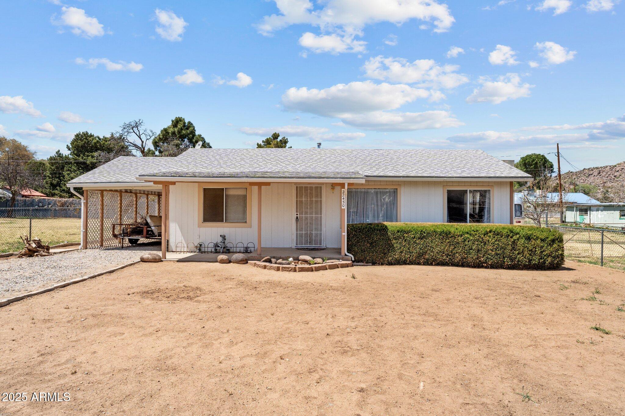 22450 S Luna Way Property Photo 1