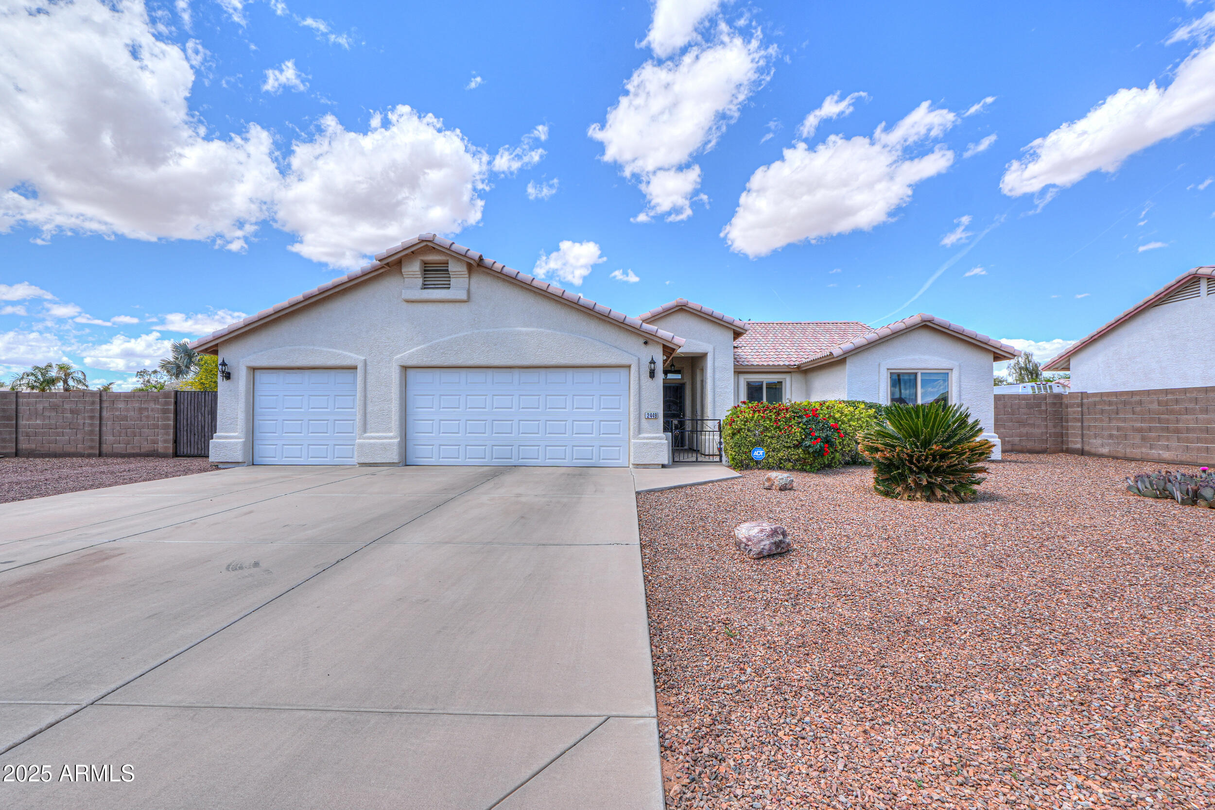 2449 N Sandstone Trail Property Photo