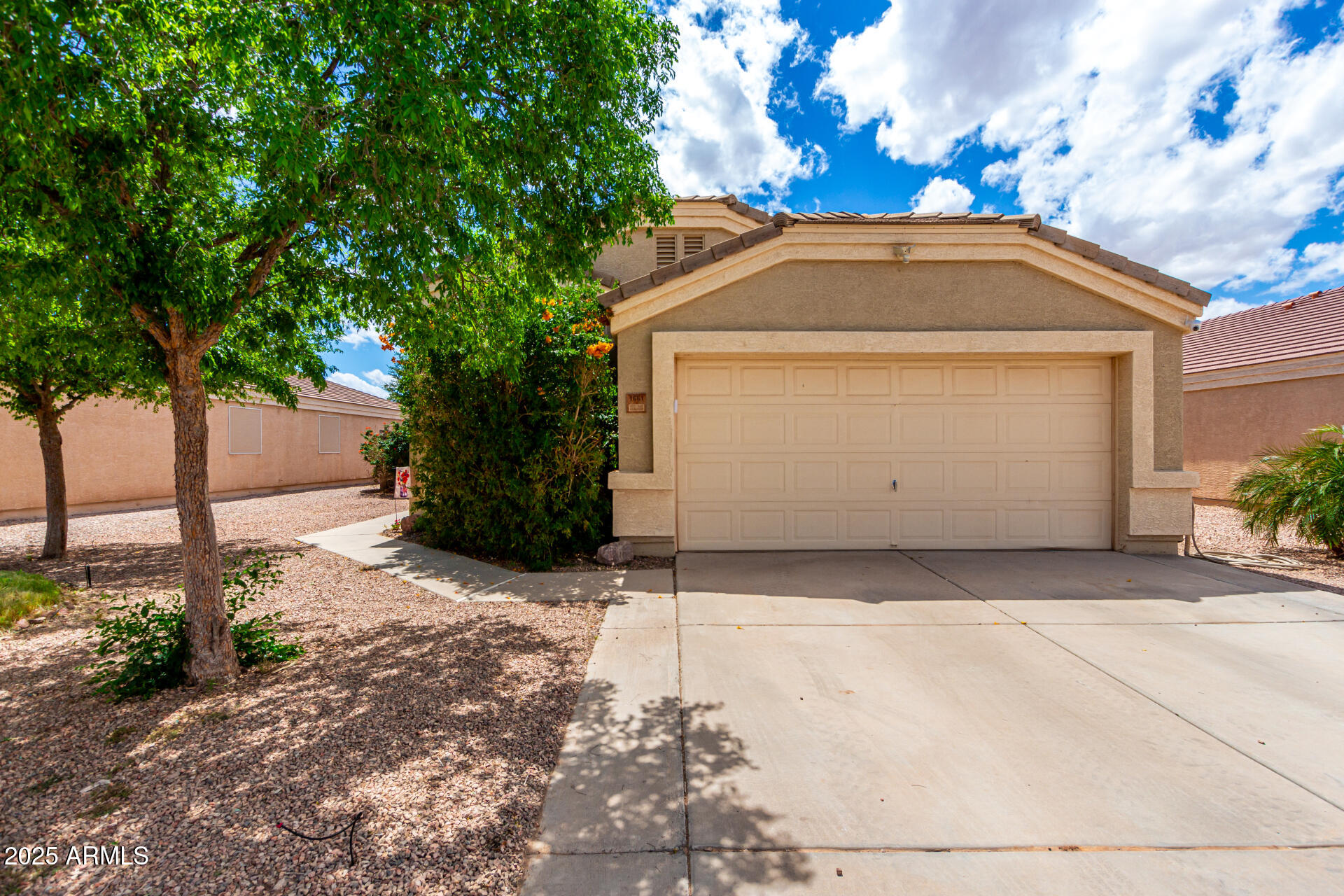1661 E Balboa Drive Property Photo