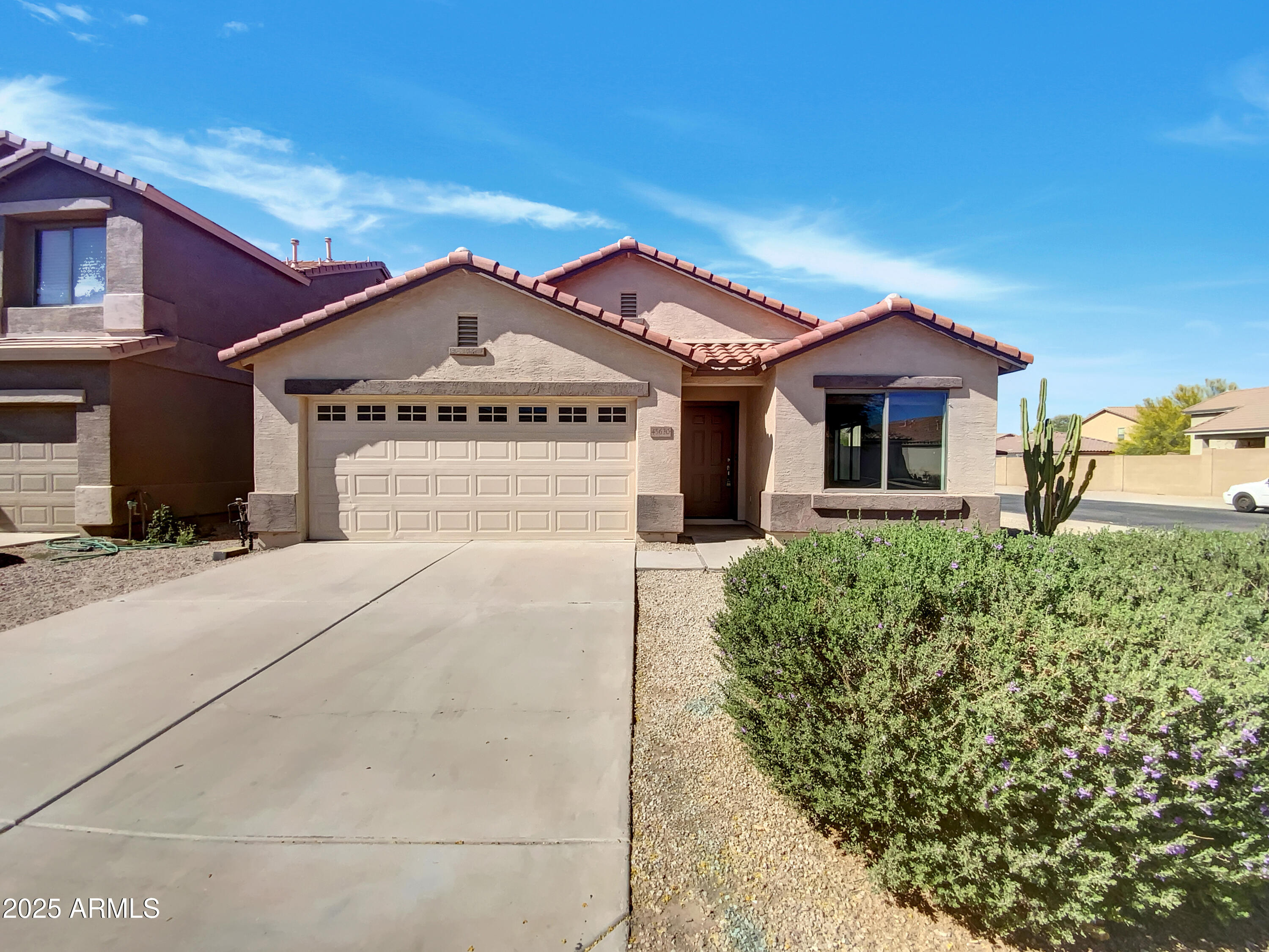 45630 W Tulip Lane Property Photo