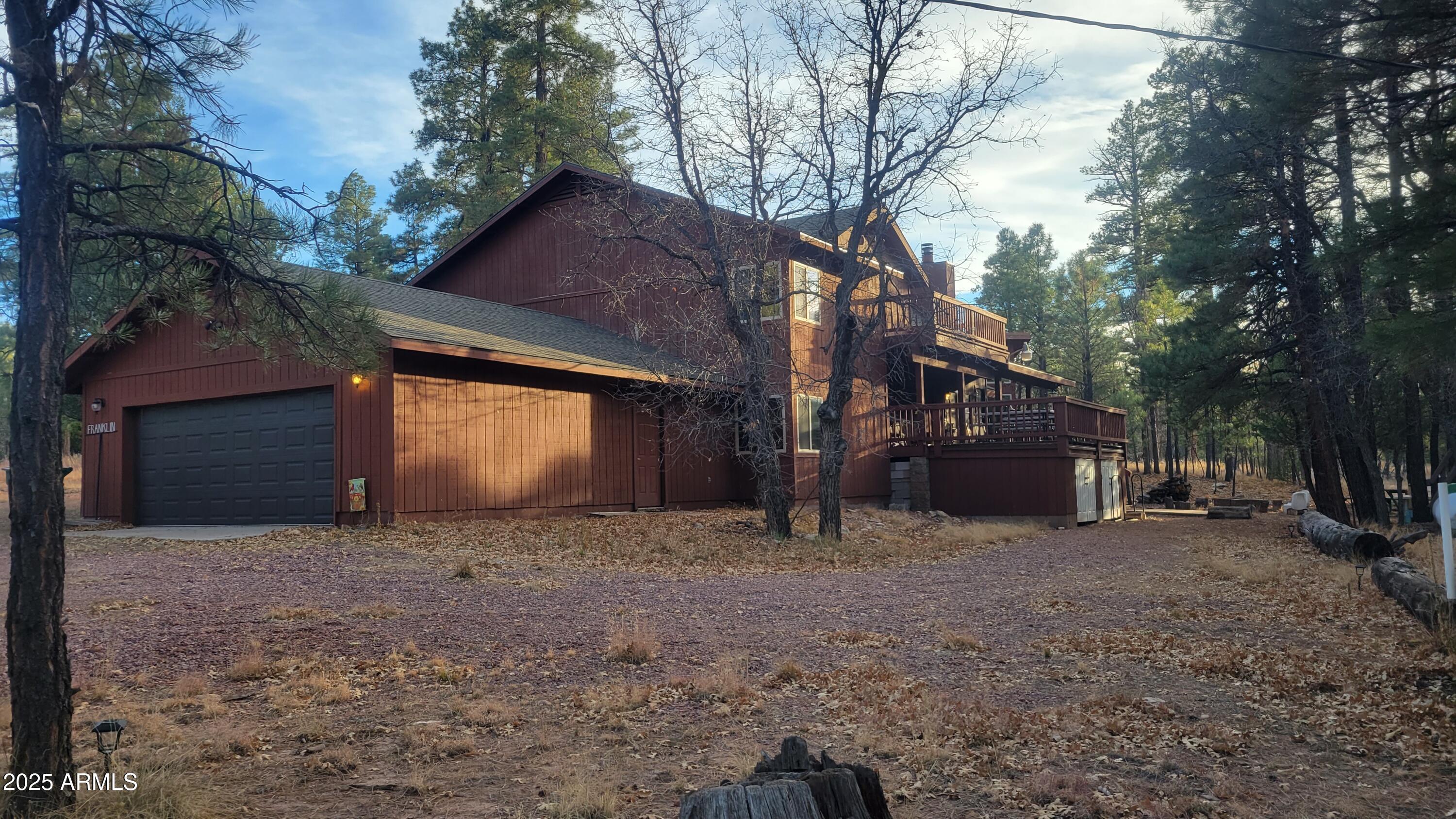 2716 Woodland Drive Property Photo