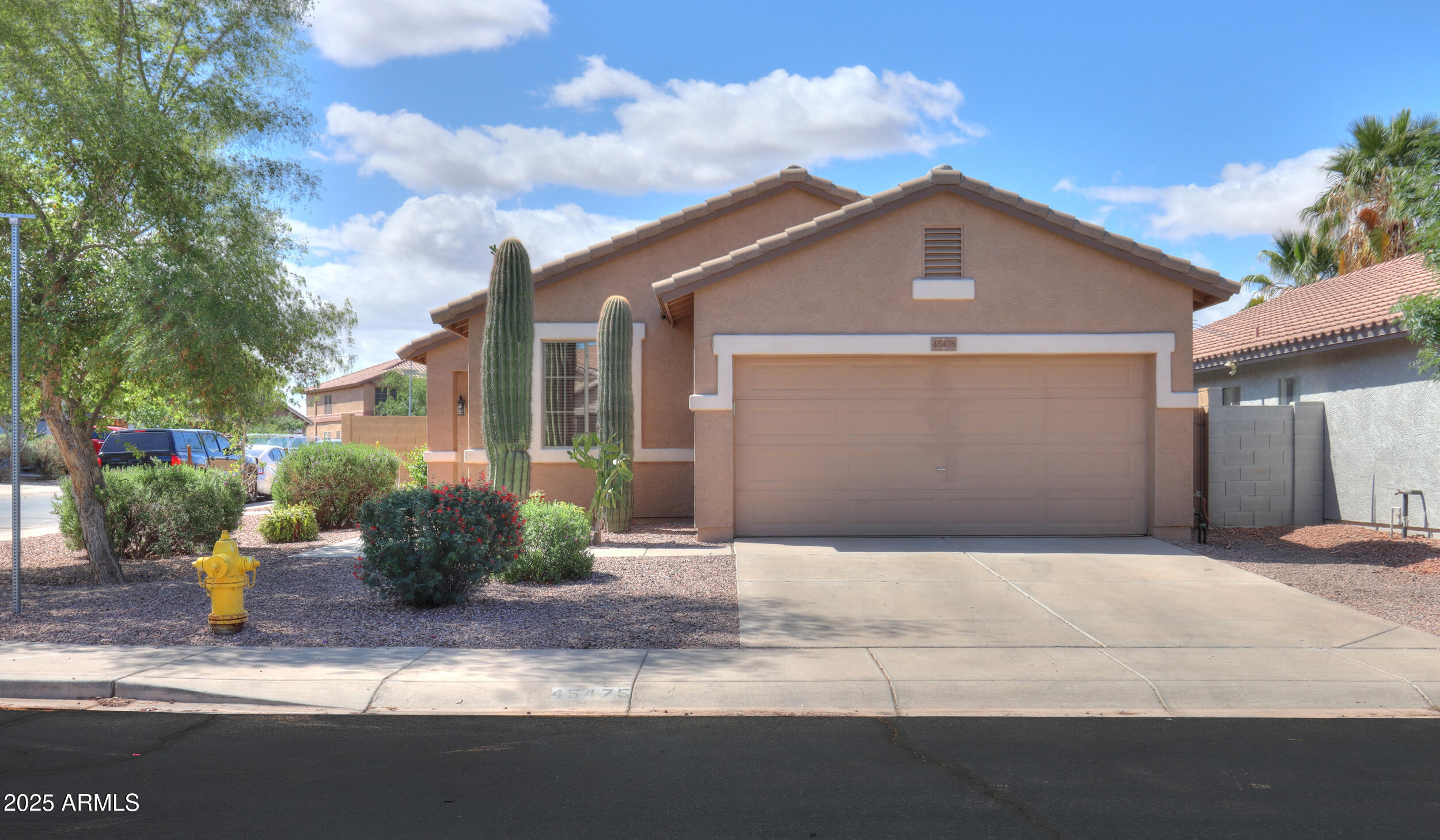 45475 W Guilder Avenue Property Photo