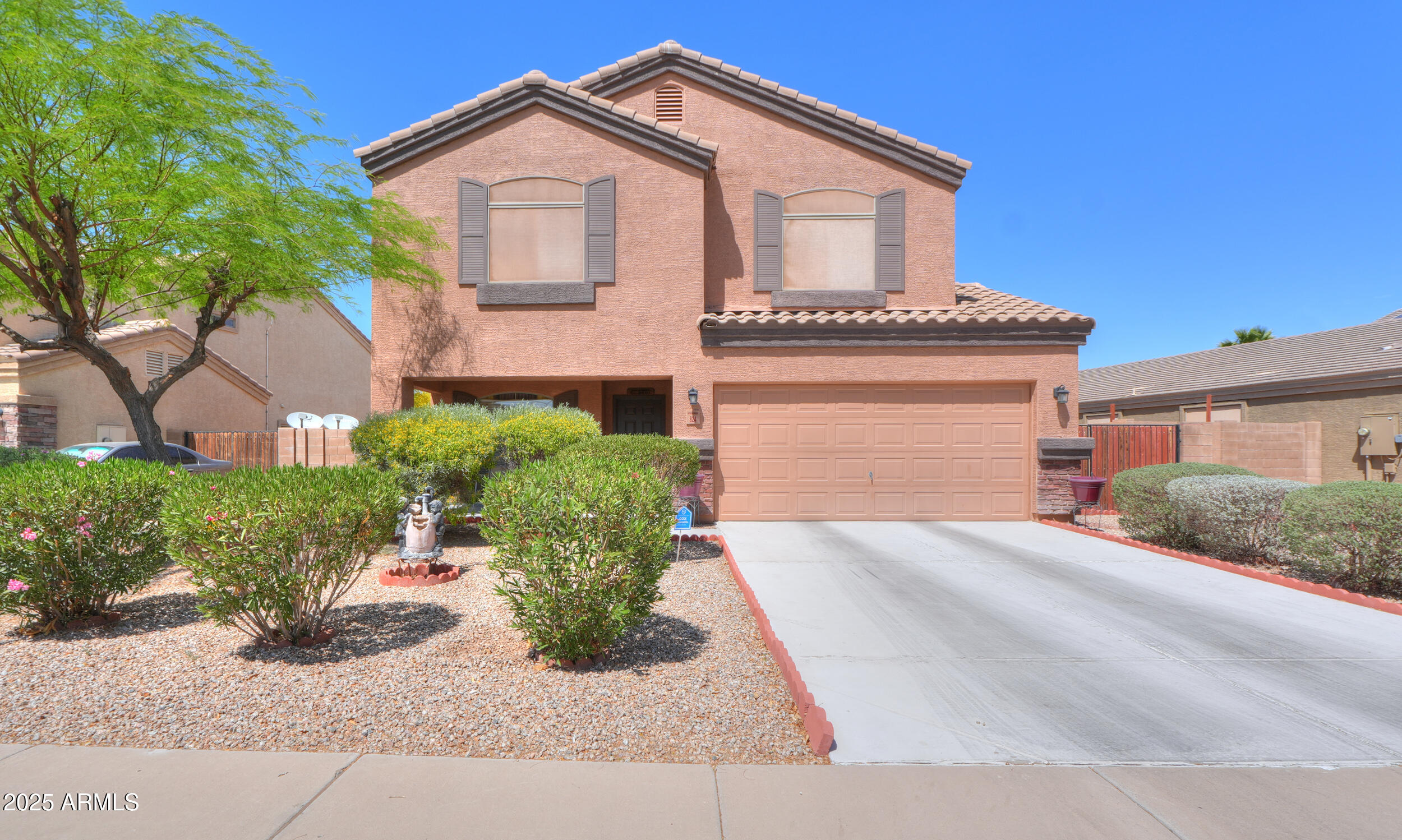 824 E Wolf Hollow Drive Property Photo