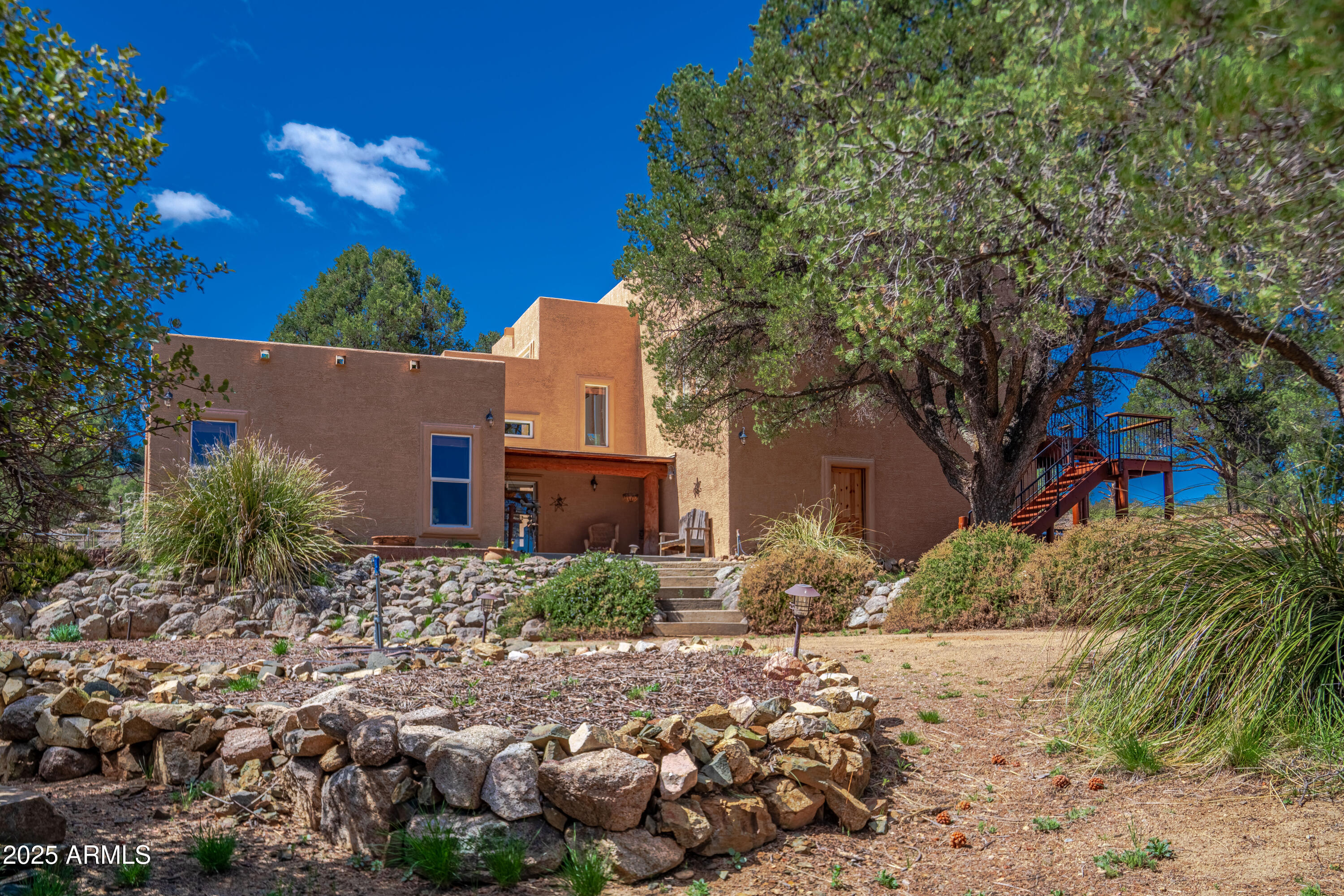 17129 W Buckhorn Drive Property Photo 1