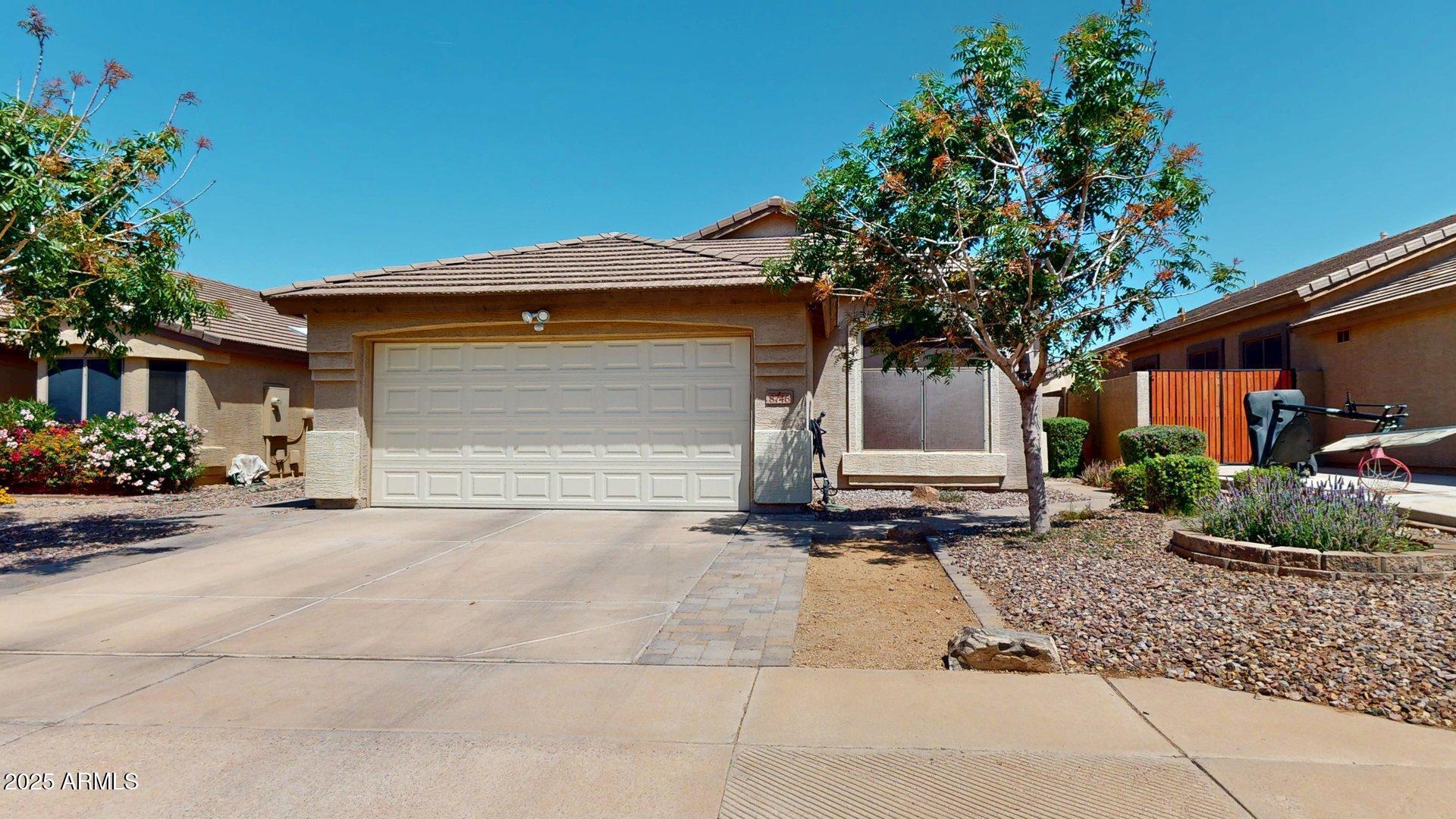 8746 E Plata Avenue Property Photo
