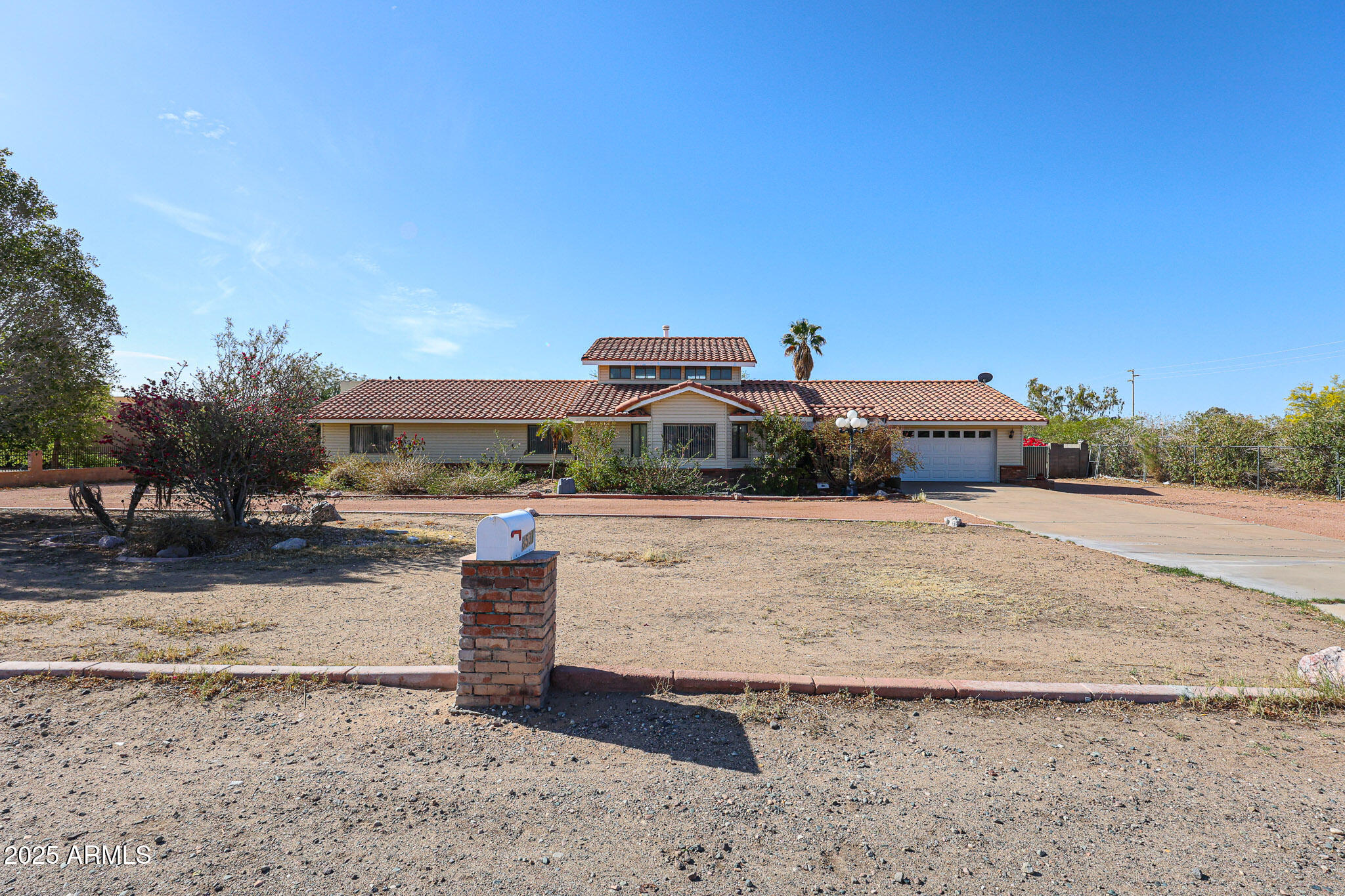 8531 W Pinnacle Peak Road Property Photo