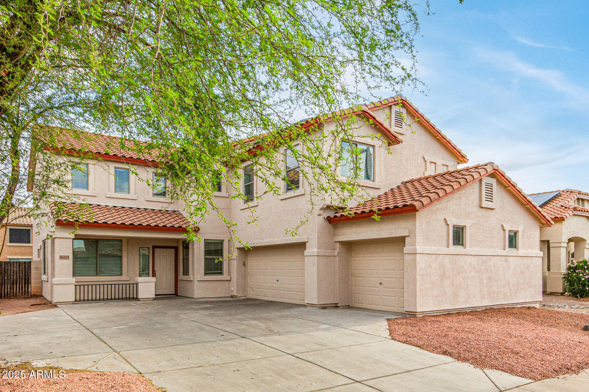 16215 W Durango Street Property Photo 1