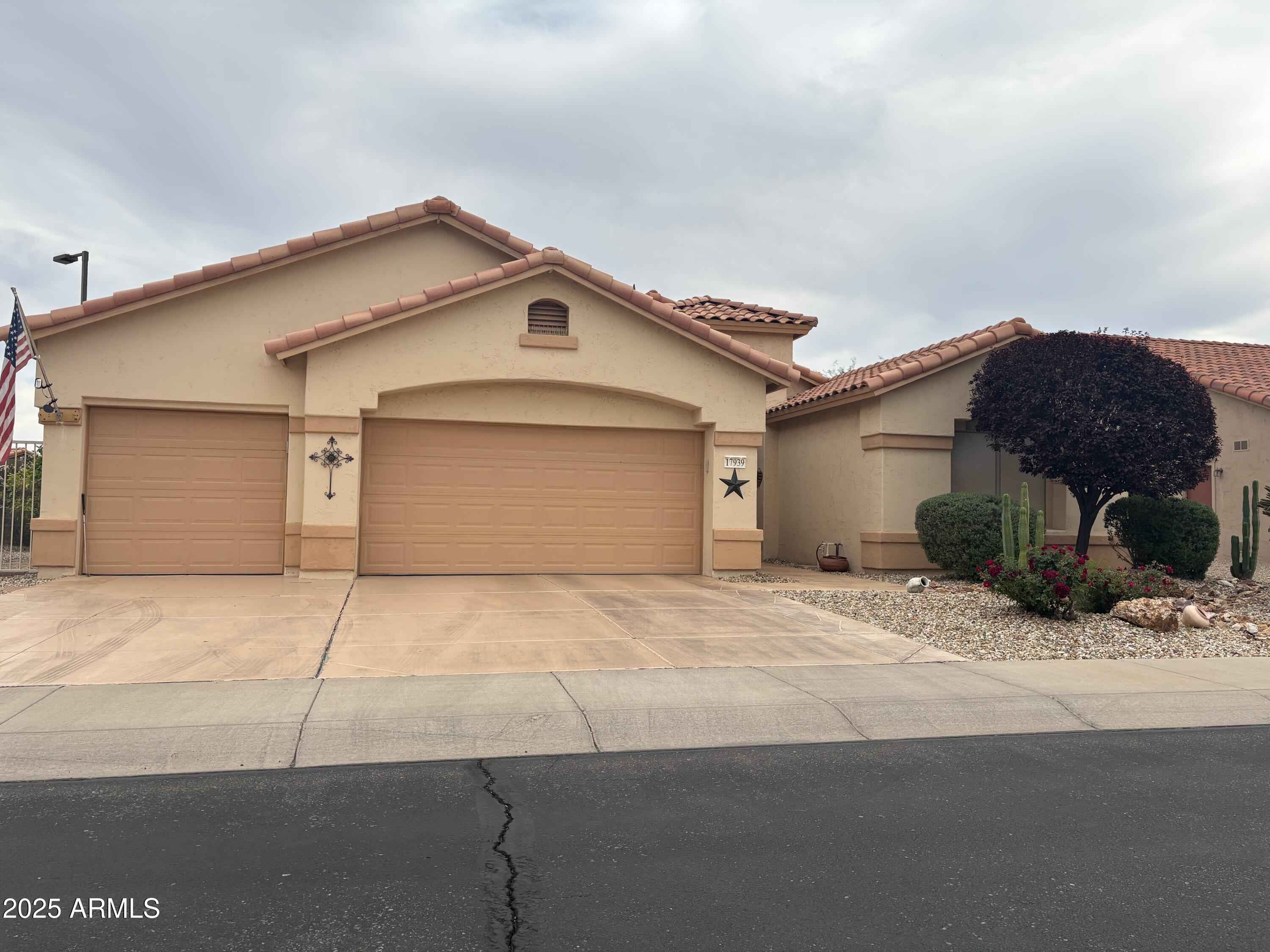 17939 N Encanto Drive Property Photo 1