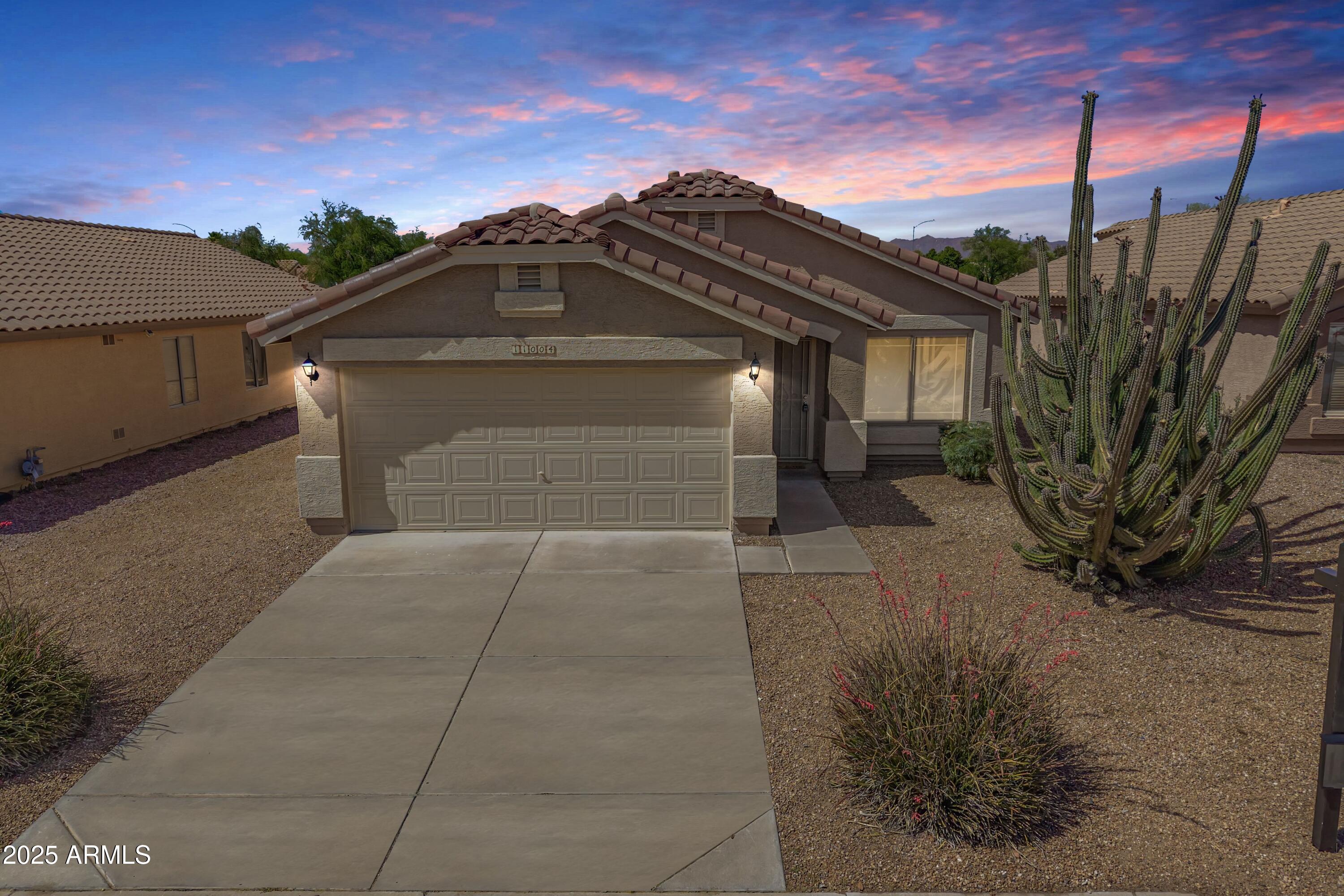 11004 E Delta Avenue Property Photo 1