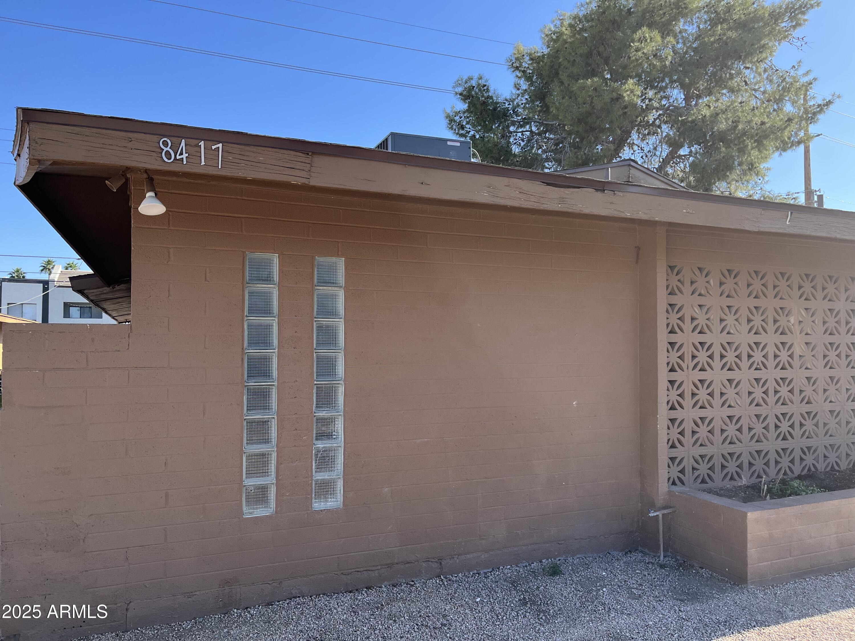 8417 E CORONADO Road Property Photo 1