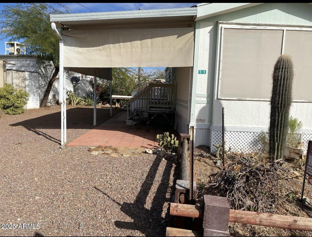 34220 S Old Black Canyon Highway Property Photo 1
