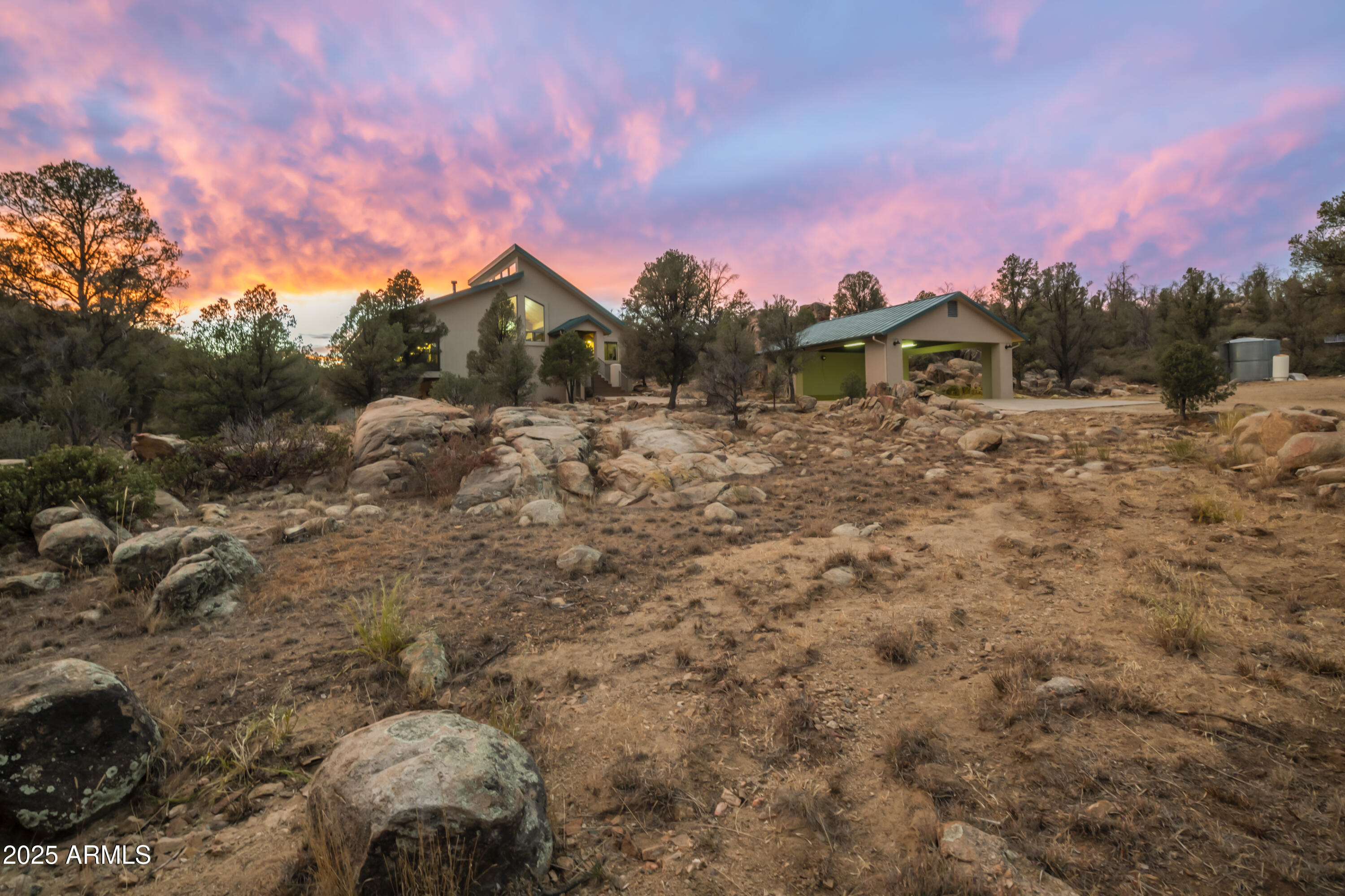 18250 S Backwoods Trail Property Photo 1