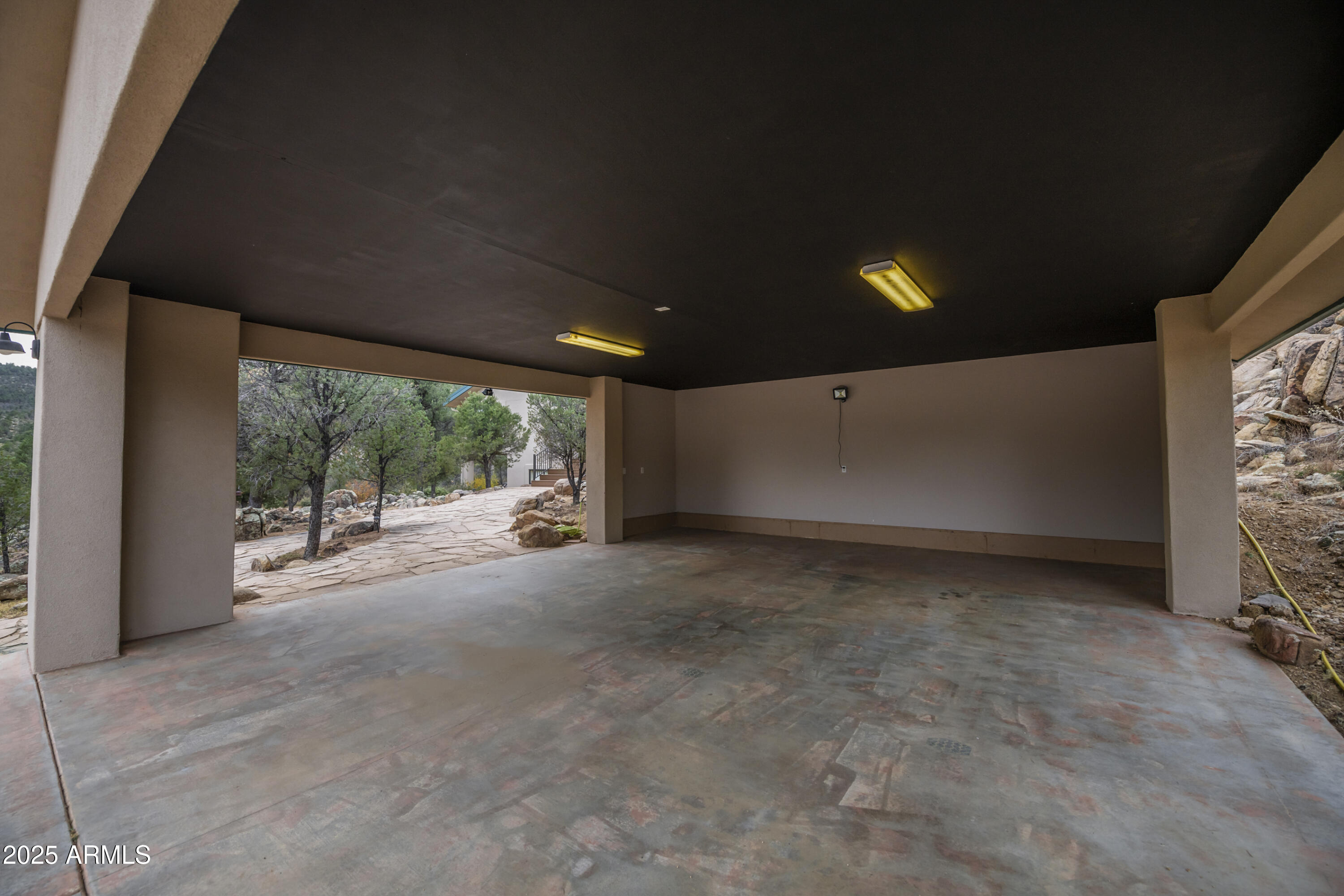 18250 S Backwoods Trail Property Photo 9