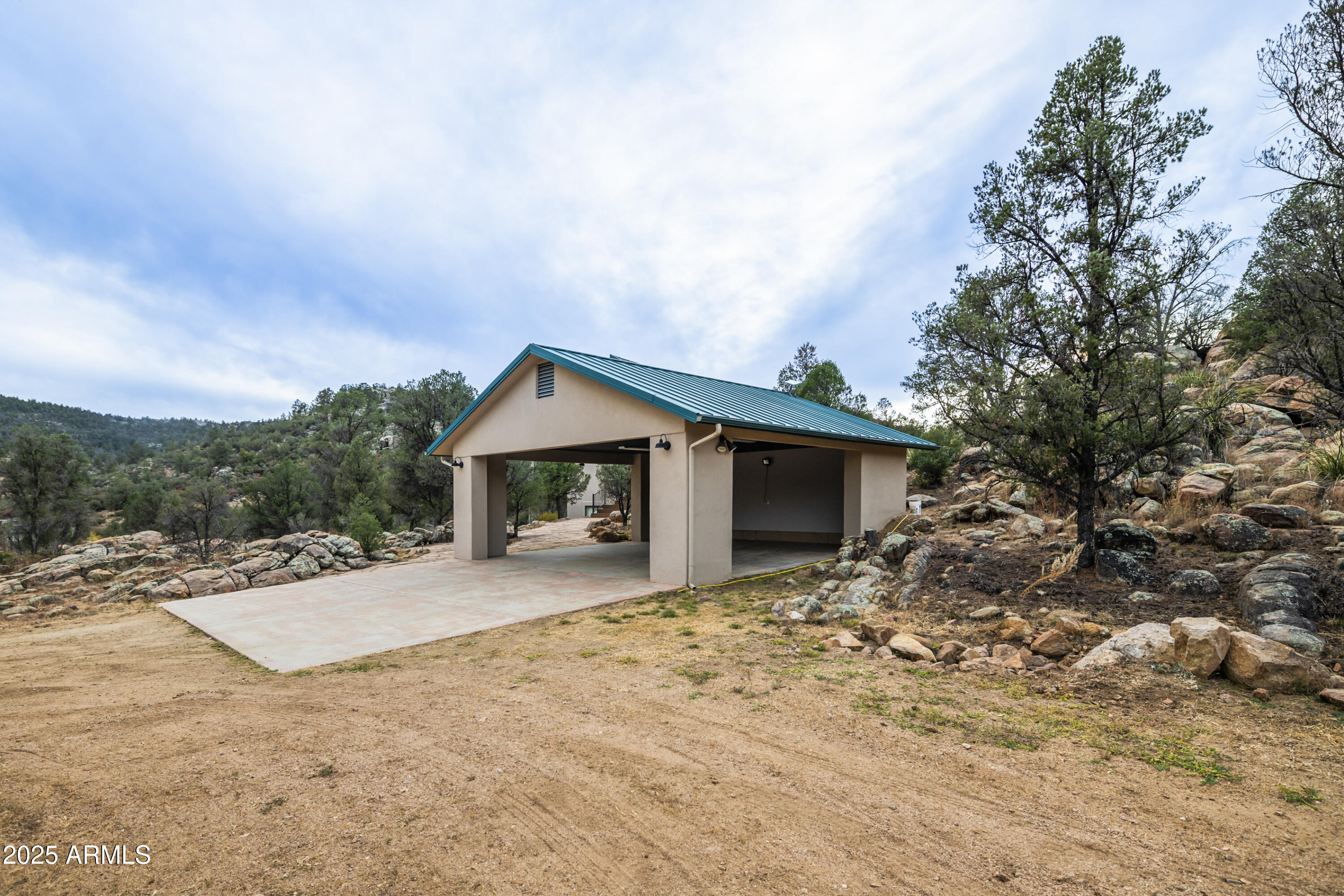 18250 S Backwoods Trail Property Photo 10