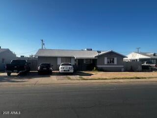 7808 W Clarendon Avenue Property Photo 1
